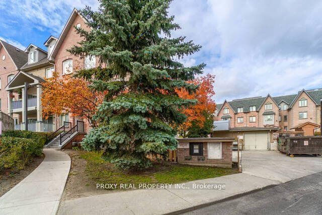 75 Weldrick Road E 829, Richmond Hill, ON L4C 0H9, Richmond Hill — photo 1