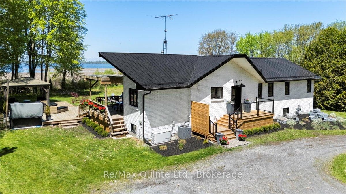 1406 County Road 12, Prince Edward County, ON K0K 2T0, Prince Edward County — photo 1