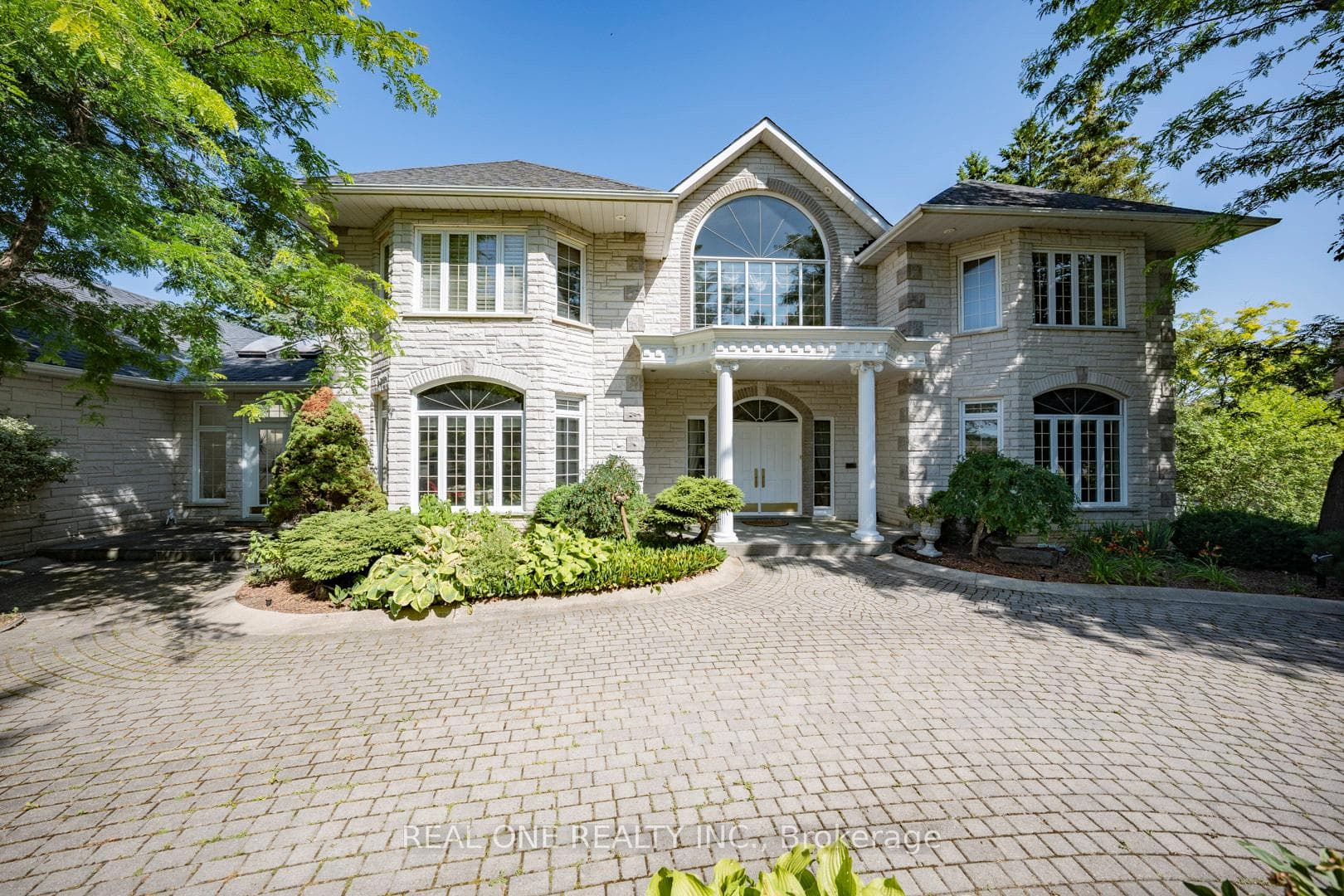 14 Alm Court, Aurora, ON L4G 6W7, Aurora — photo 1