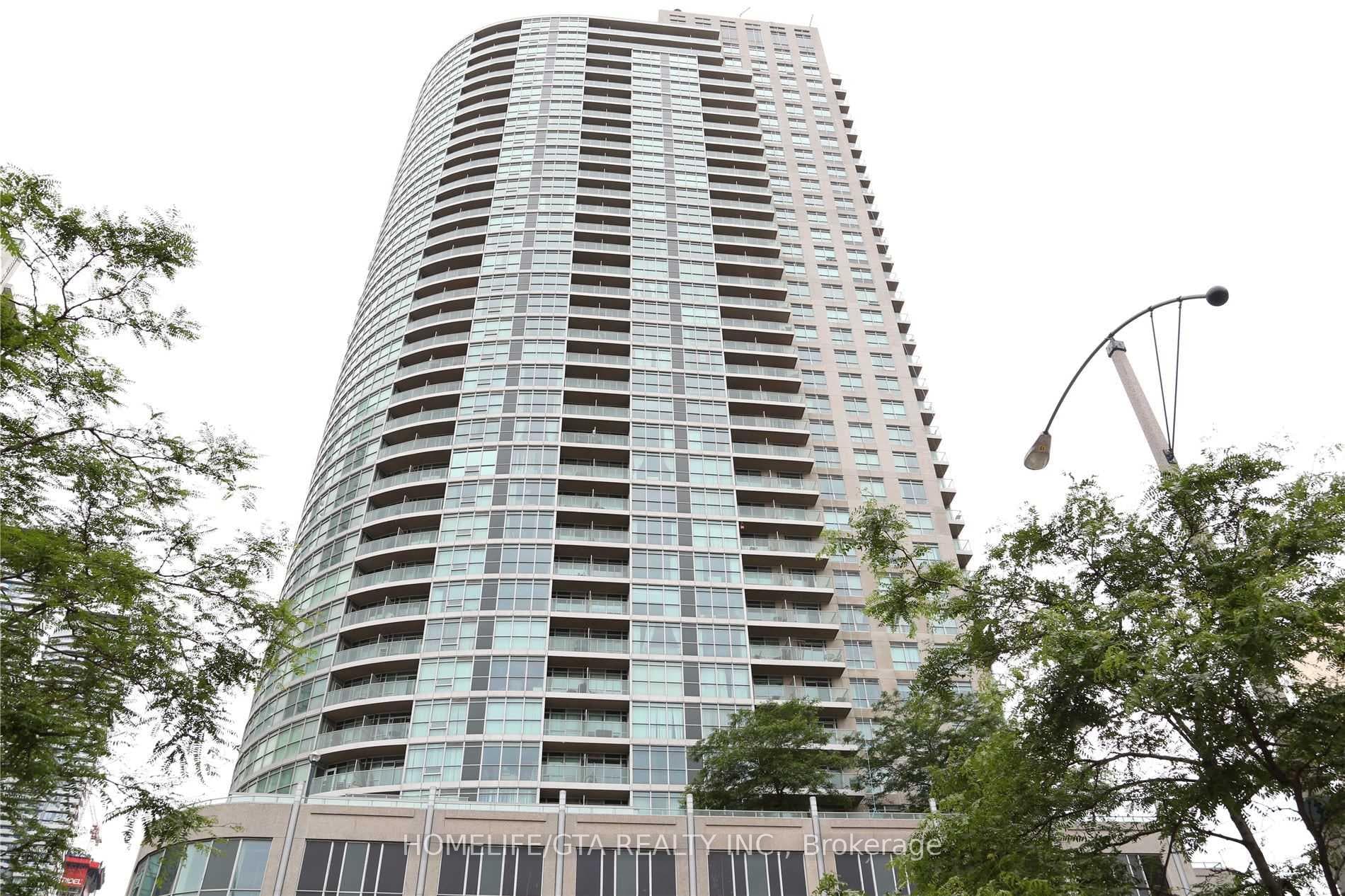 18 Yonge Street 1114, Toronto, ON M5E 1Z8, Toronto C01 — photo 1
