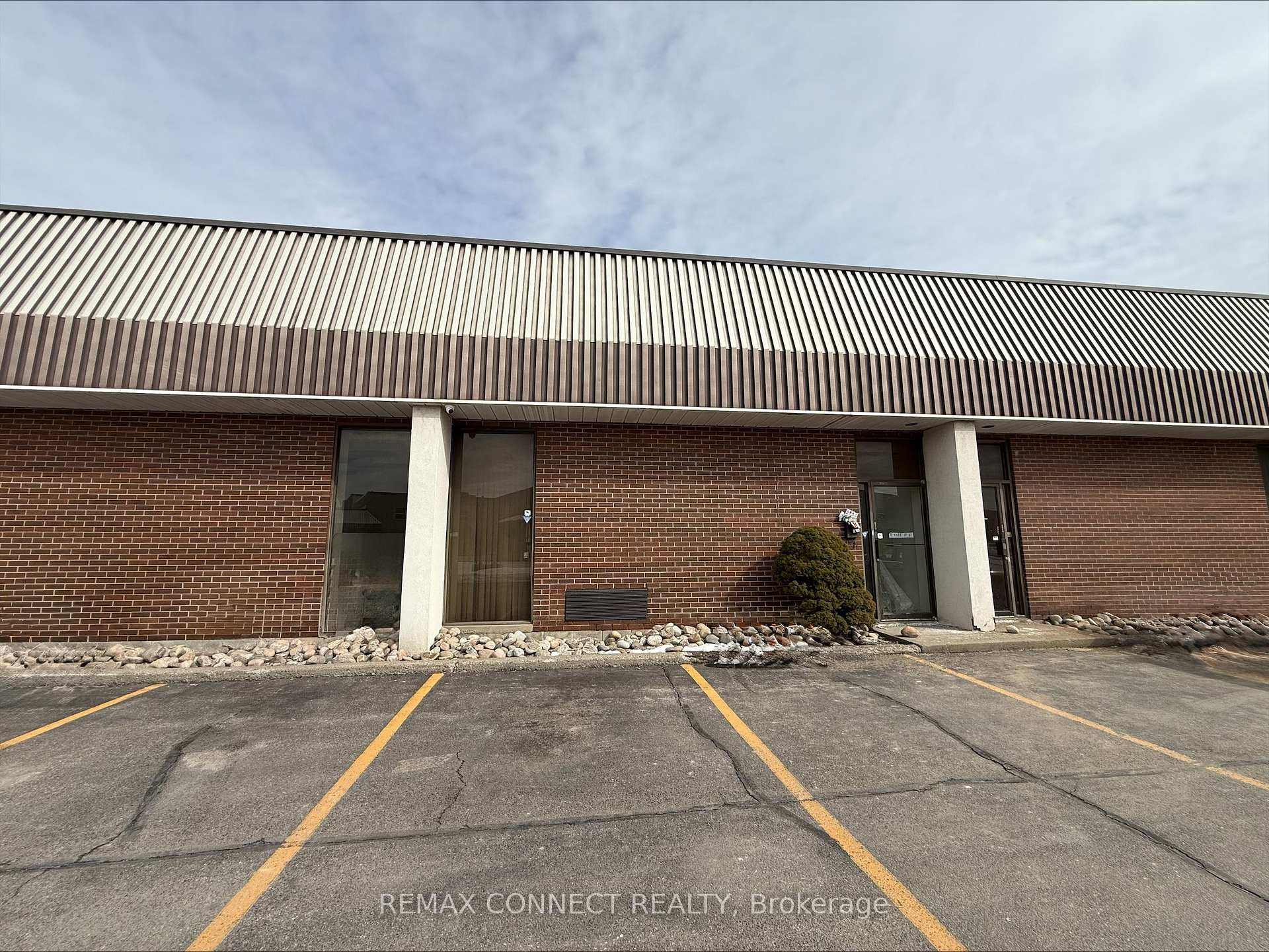 14 Melanie Drive 11, Brampton, ON L6T 4K8, Brampton — photo 1