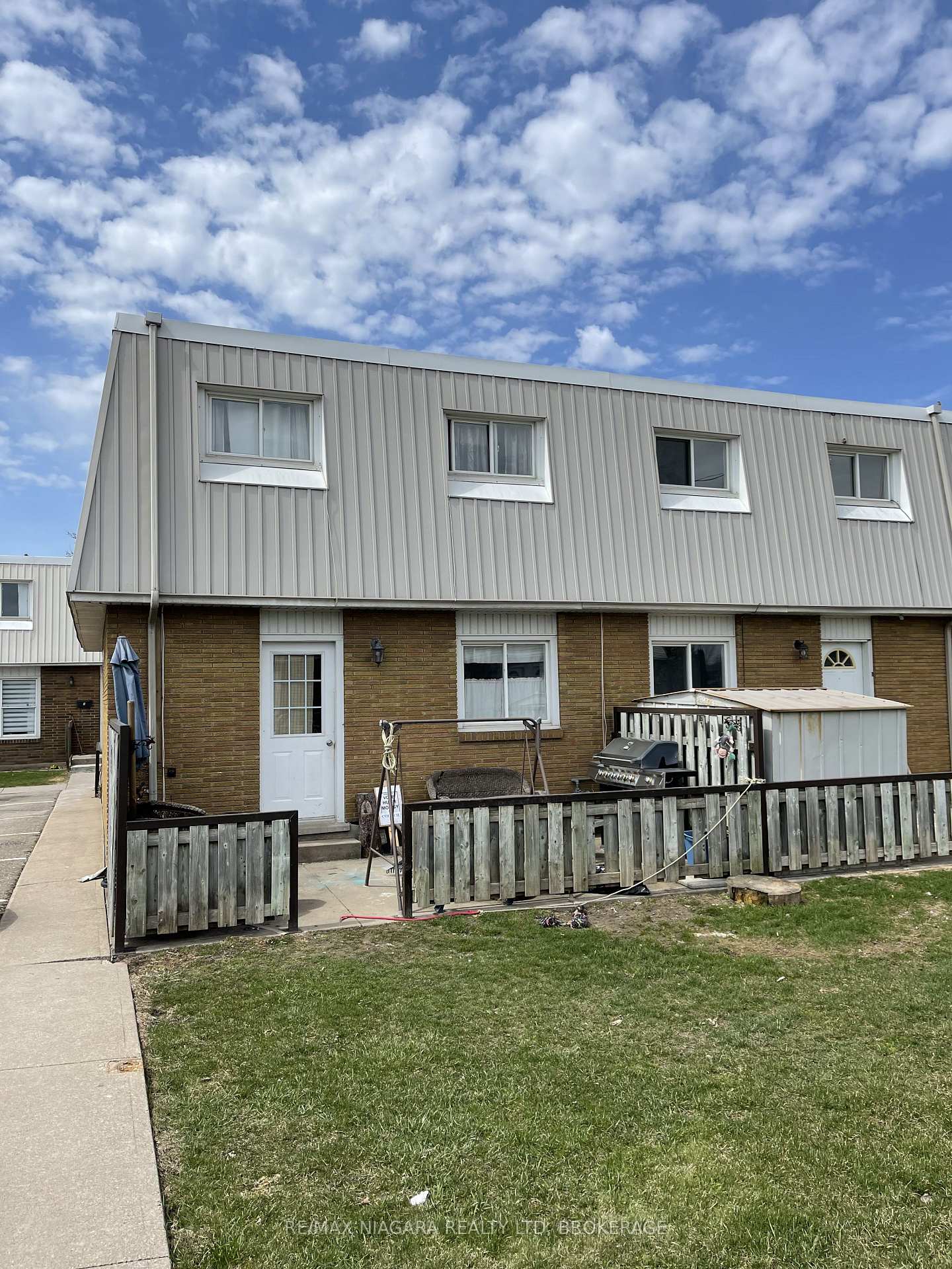 69 Hagey Avenue 2, Fort Erie, ON L2A 1W5, Fort Erie — photo 1