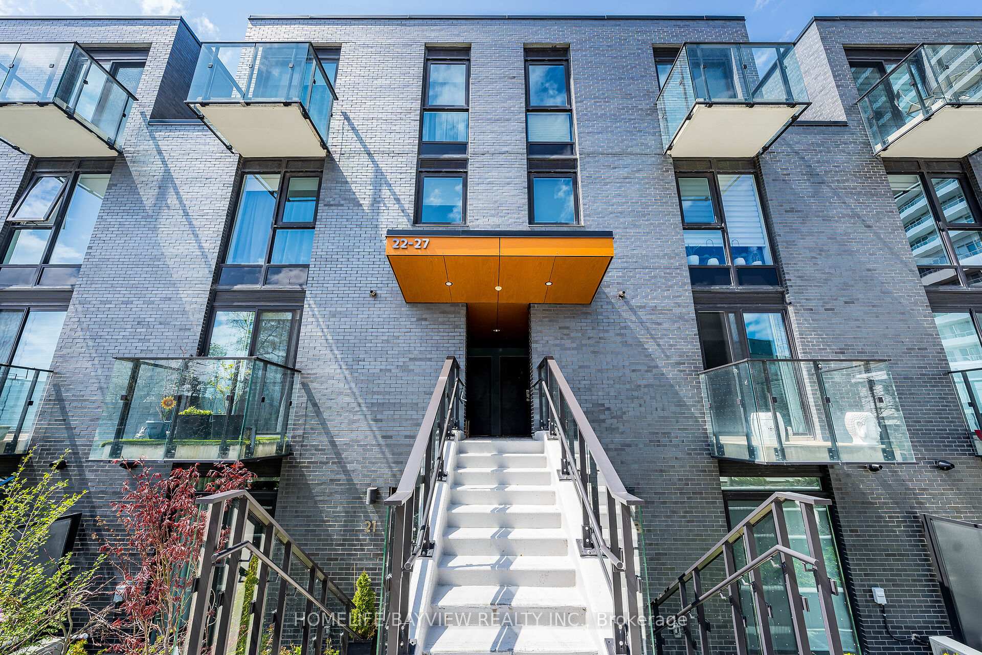 10 Brin Drive 24, Toronto, ON M8X 0B3, Toronto W08 — photo 1