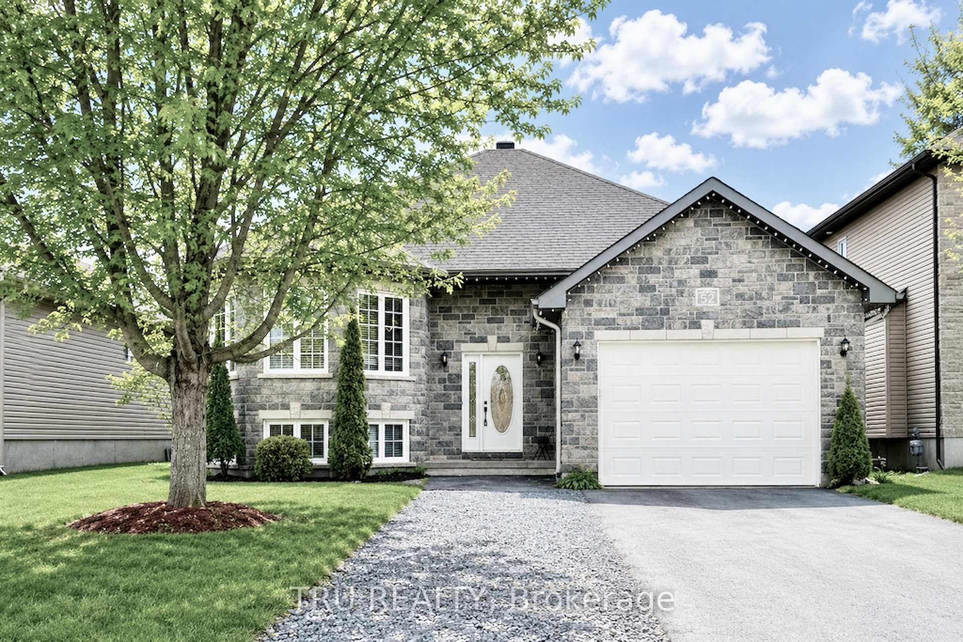 52 South Indian Drive, The Nation, ON K0A 2M0, The Nation — photo 1