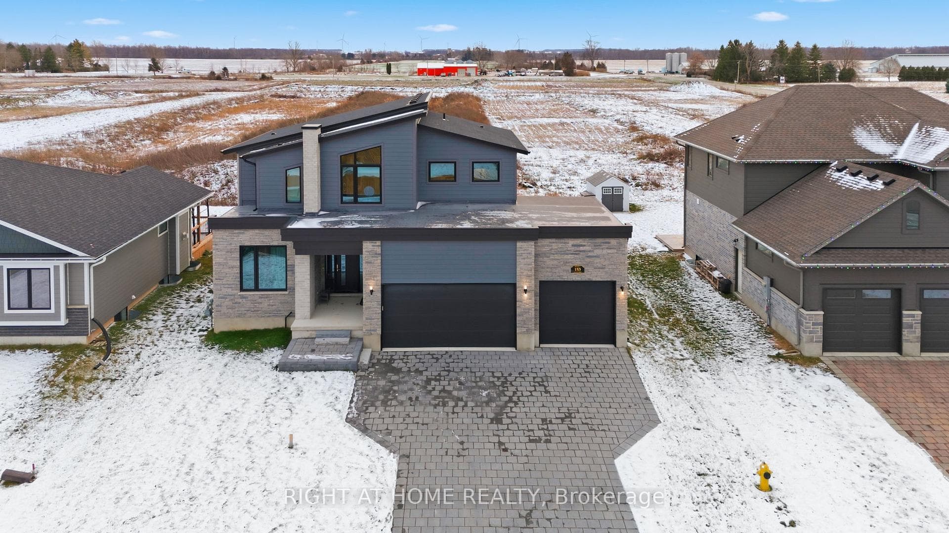 153 McLeod Street, North Middlesex, ON N0M 2K0, North Middlesex — photo 1