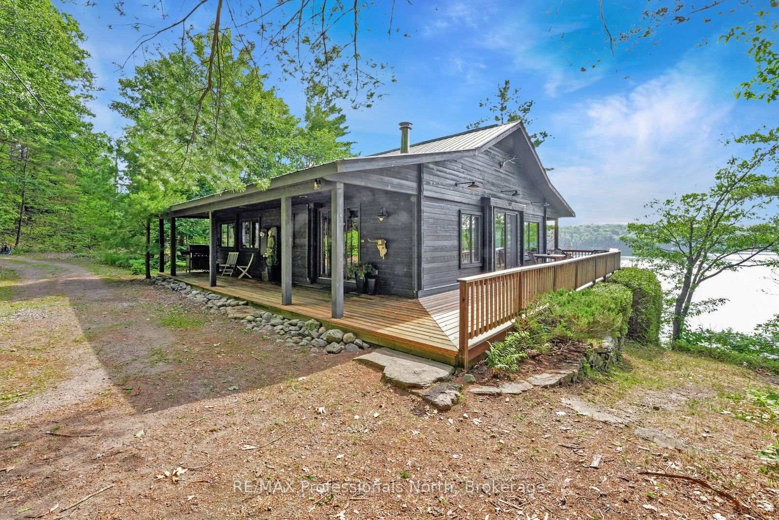 1101 BEDLINGTON Lane, Minden Hills, ON K0M 2K0, Minden Hills — photo 1