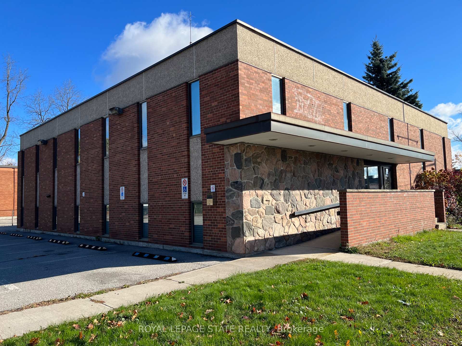 111 Broad Street E, Haldimand, ON N1A 1S6, Haldimand — photo 1
