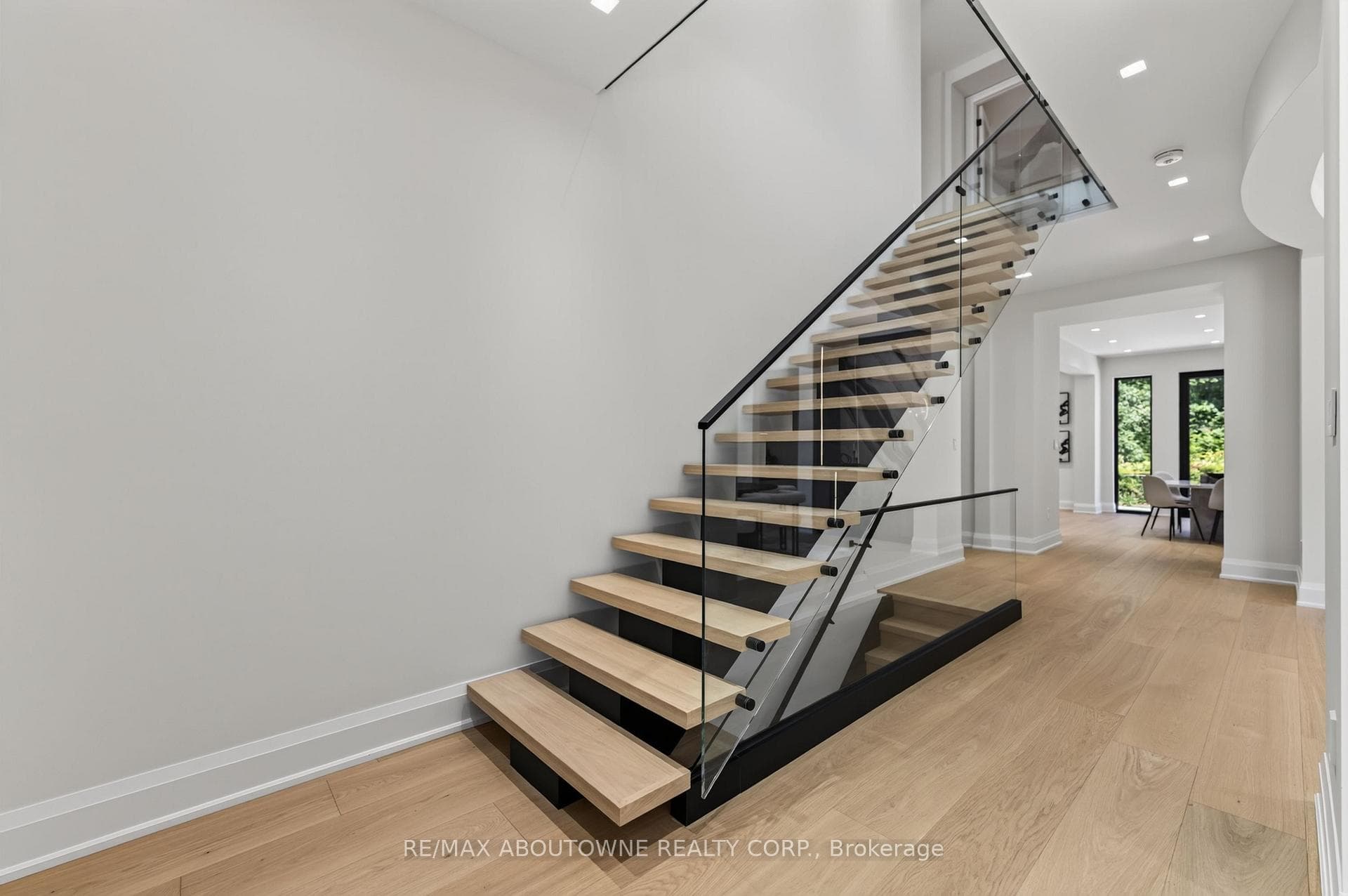 197 Polly Drive, Oakville, ON L6M 5K2, Oakville — фото 1
