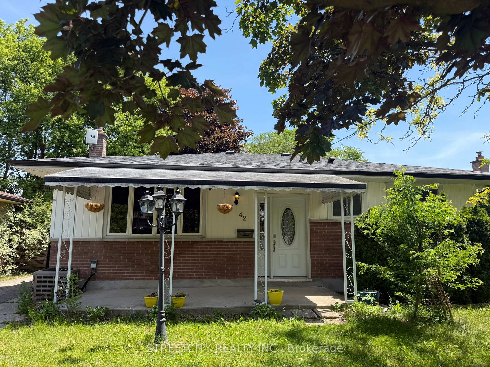 42 Oneida Road, London East, ON N5V 2X1, London East — photo 1