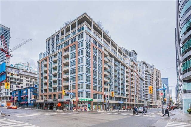 270 Wellington Street W 313, Toronto, ON M5V 3P5, Toronto C01 — photo 1