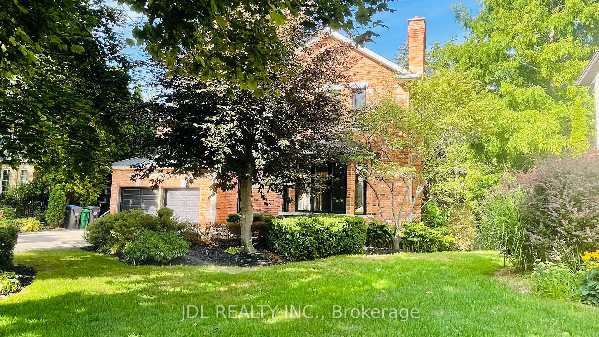 1283 Lindburgh Court, Mississauga, ON L5H 4J2, Mississauga — photo 1