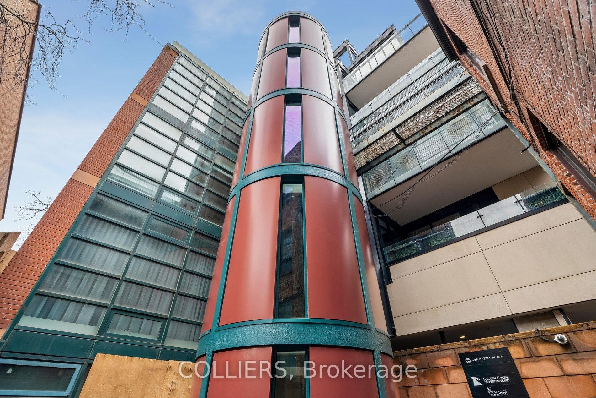 30A Hazelton Avenue 400-500, Toronto, ON M5R 2E2, Toronto C02 — photo 1