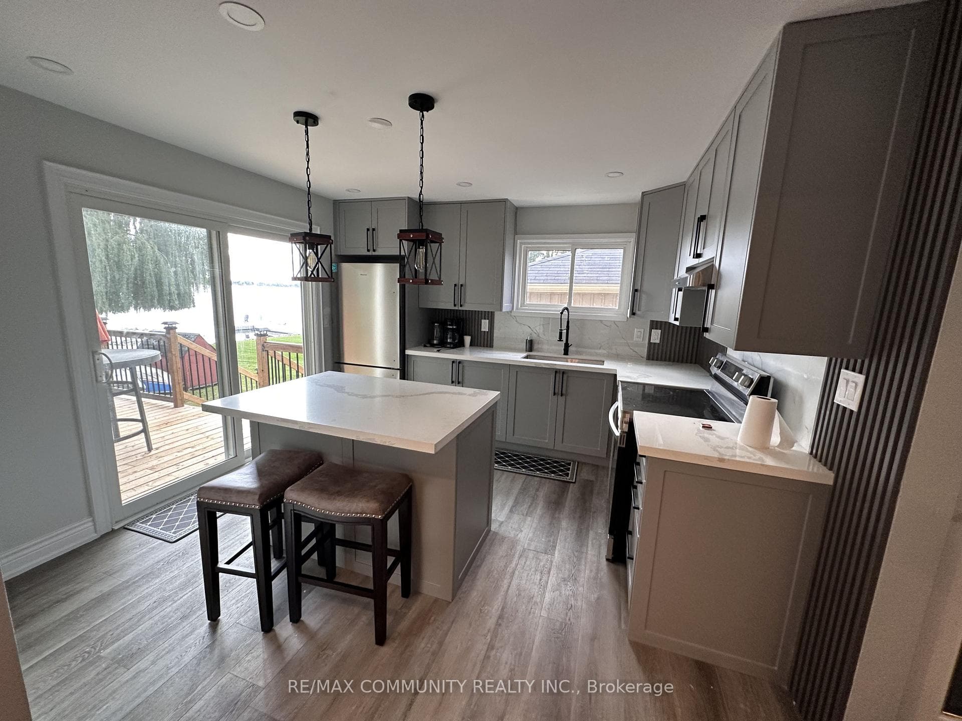 3 Hillside Drive, Kawartha Lakes, ON K0M 2C0, Kawartha Lakes — photo 1
