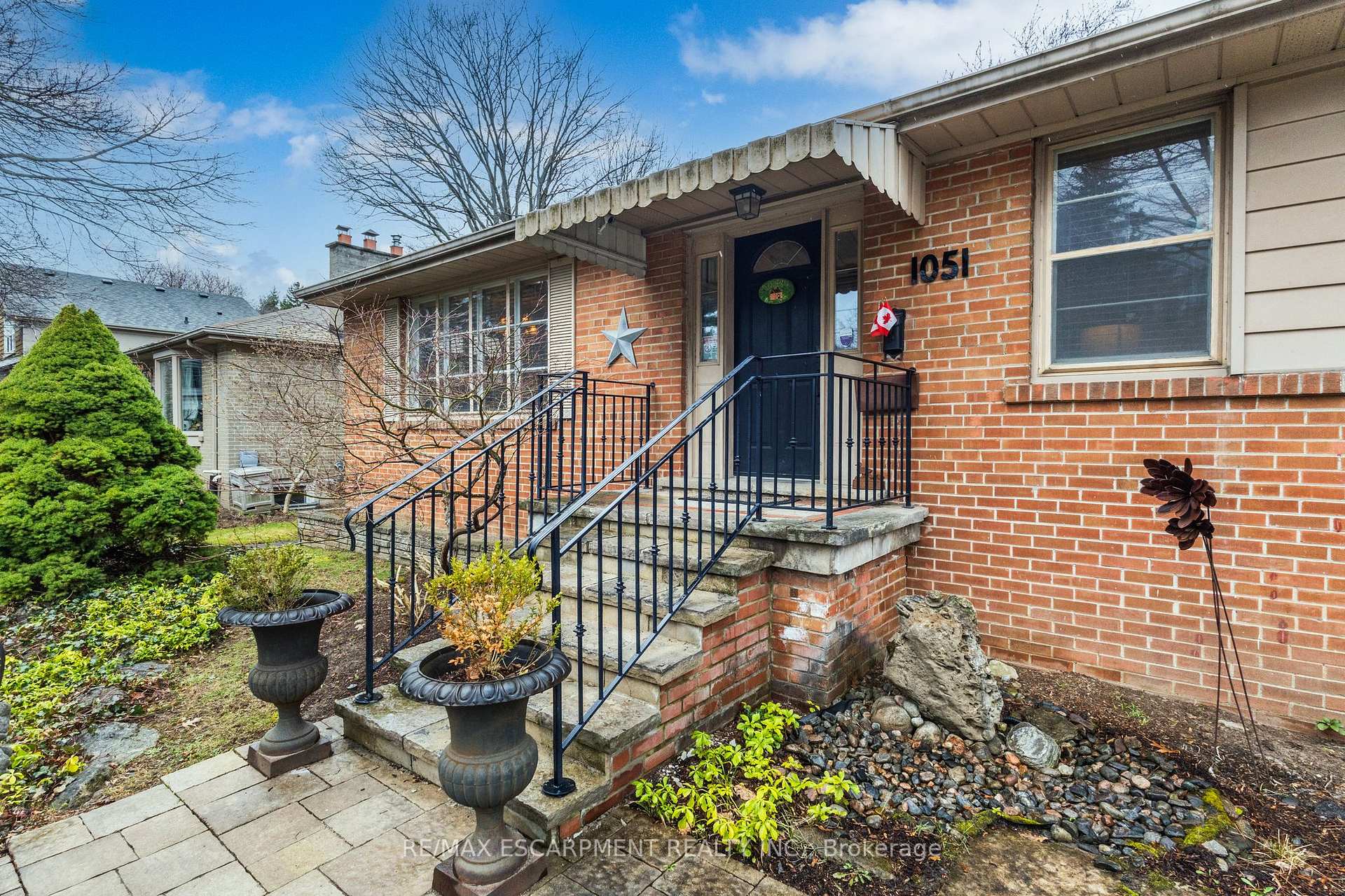 1051 Melvin Avenue, Oakville, ON L6J 2V8, Oakville — photo 1