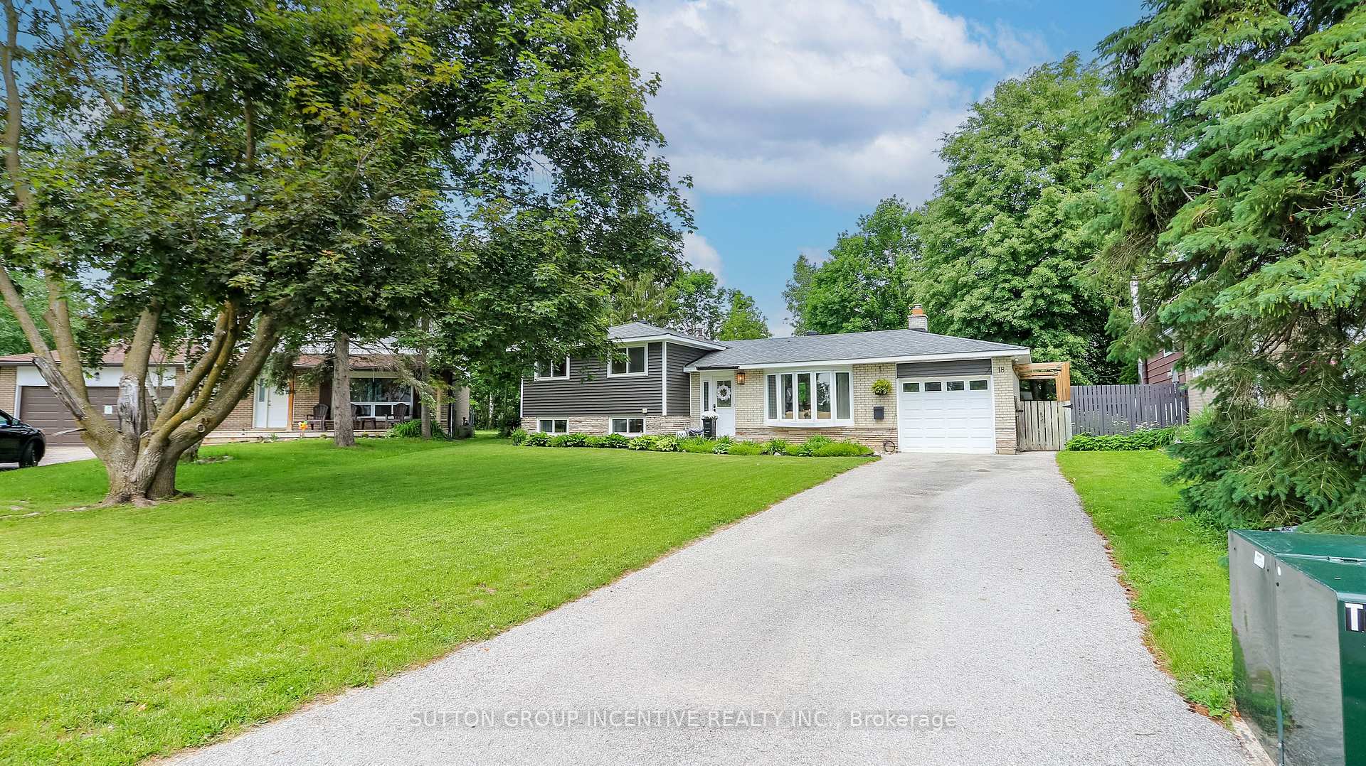 18 Jill's Court, Barrie, ON L4M 4L7, Barrie — photo 1