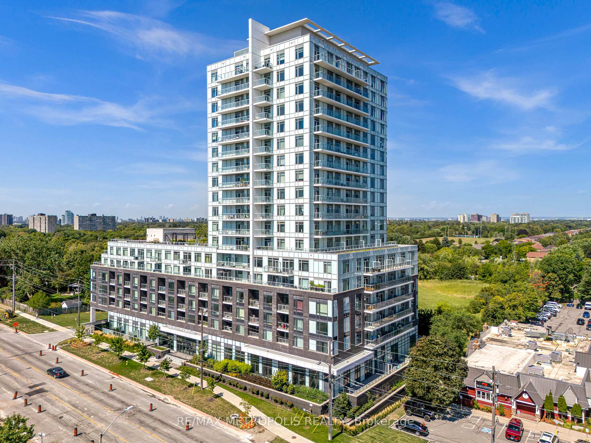 3220 Sheppard Avenue E 1310, Toronto, ON M1T 0B7, Toronto E05 — photo 1