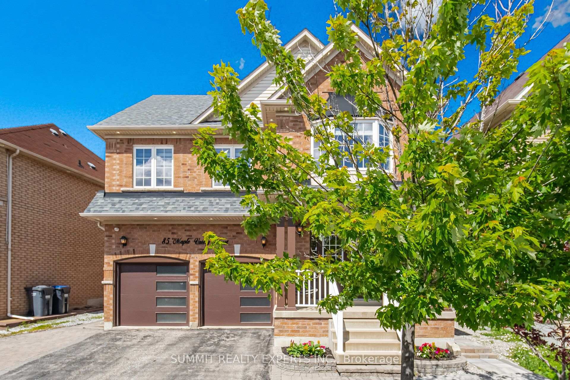 85 Maple Valley Street, Brampton, ON L6P 2H3, Brampton — photo 1