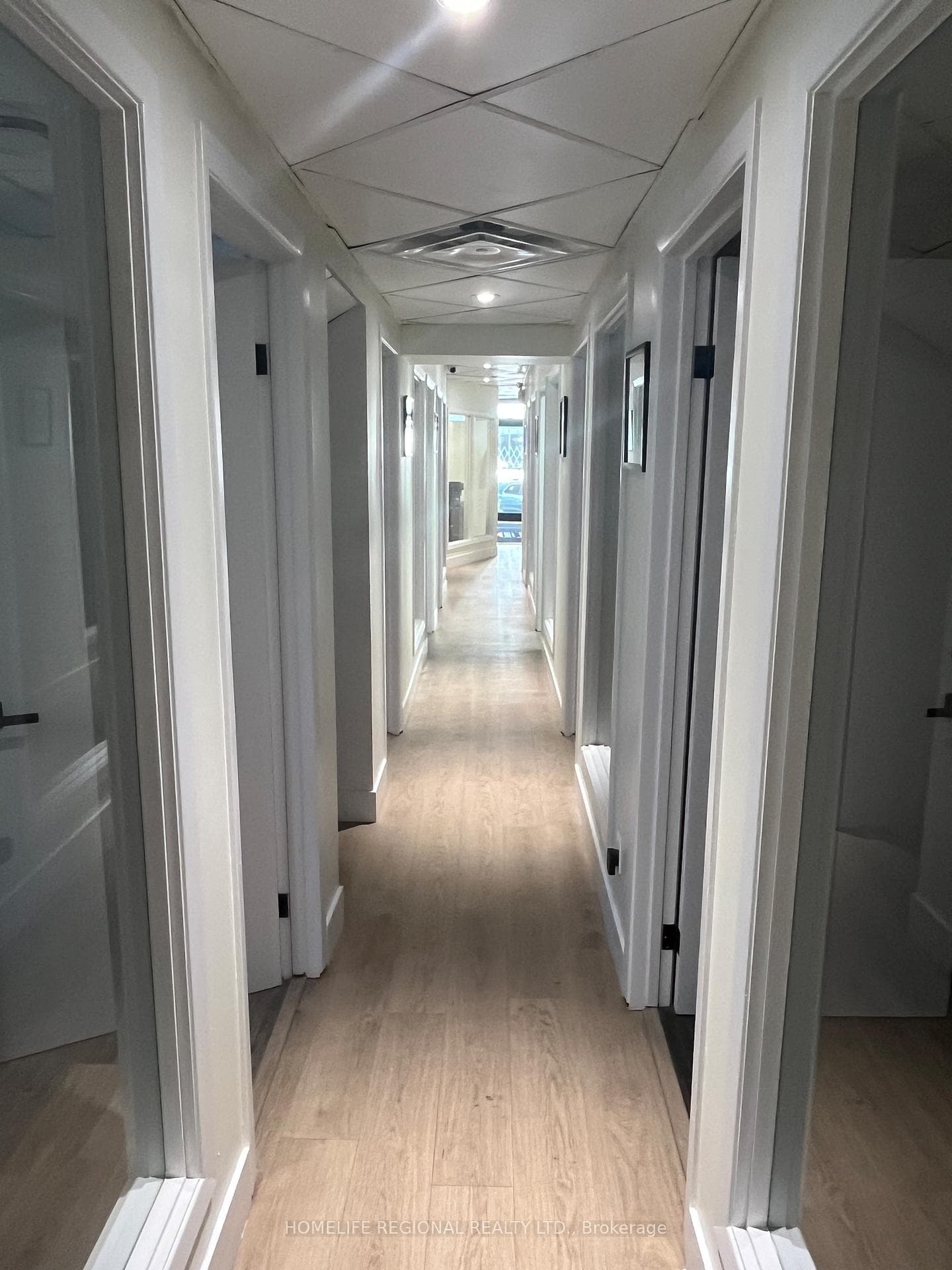 823 College Street Office No. 5, Toronto, ON M6G 1C9, Toronto C01 — photo 1