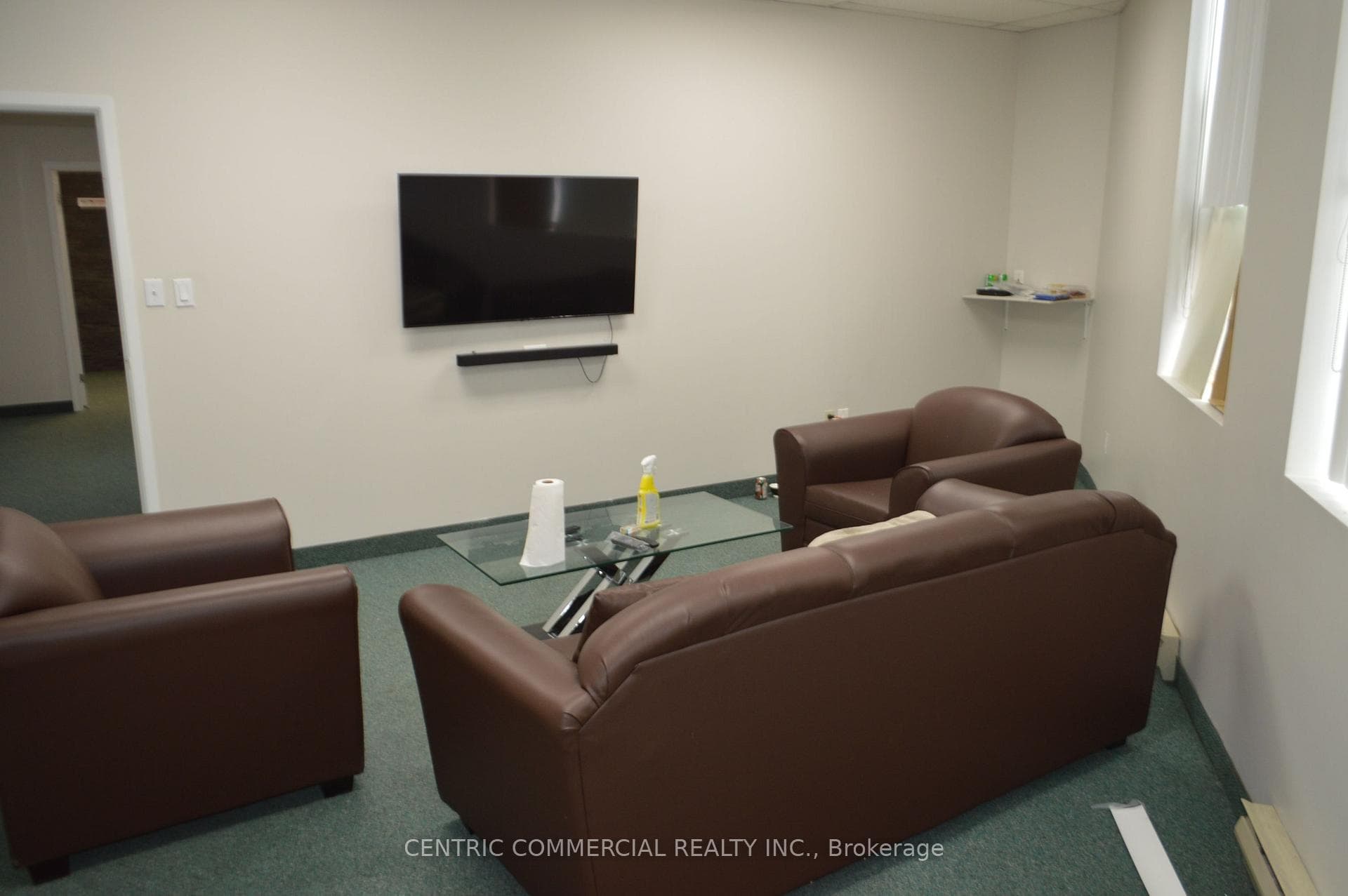 1900 Dundas Street E 202, Mississauga, ON L4X 1L9, Mississauga — photo 1