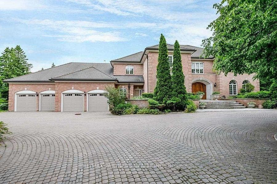 11 Jarvis Avenue, Aurora, ON L4G 6W8, Aurora — photo 1