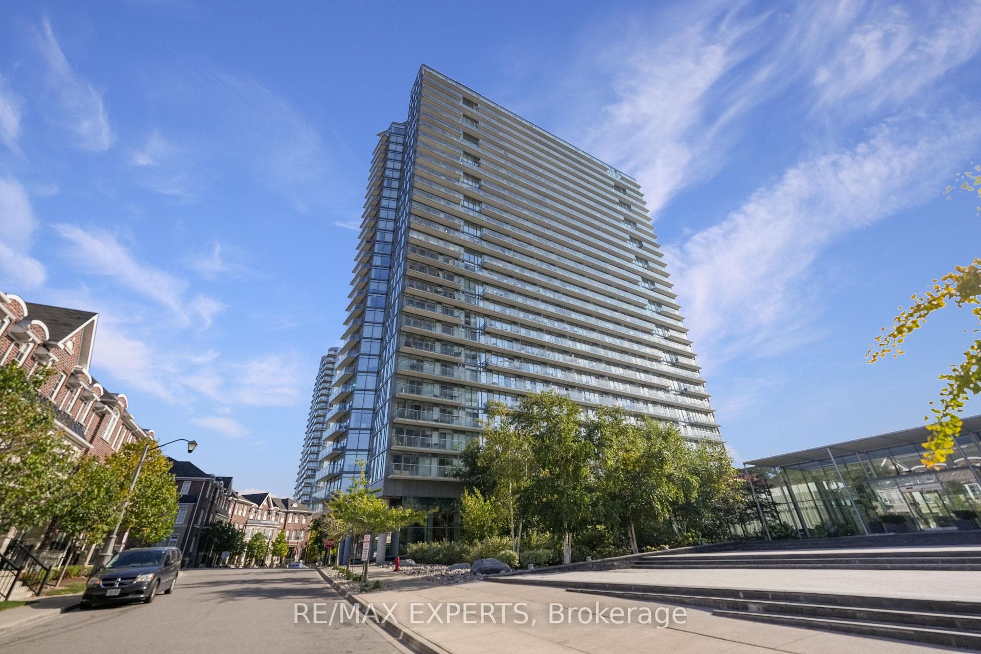 103 The Queensway 1915, Toronto, ON M6S 5B5, Toronto W01 — photo 1