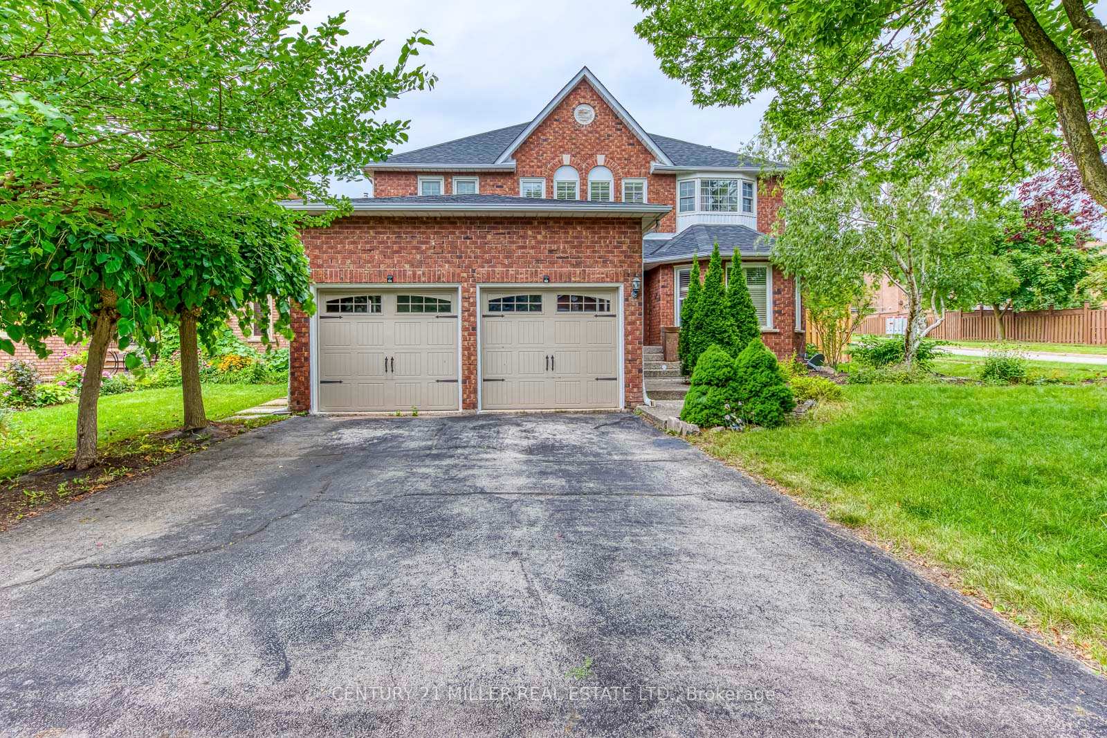 1351 Fieldcrest Lane, Oakville, ON L6M 2W8, Oakville — photo 1