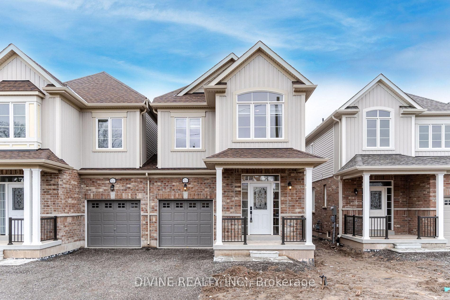 9241 WHITE OAK Avenue, Niagara Falls, ON L2G 0E9, Niagara Falls — photo 1