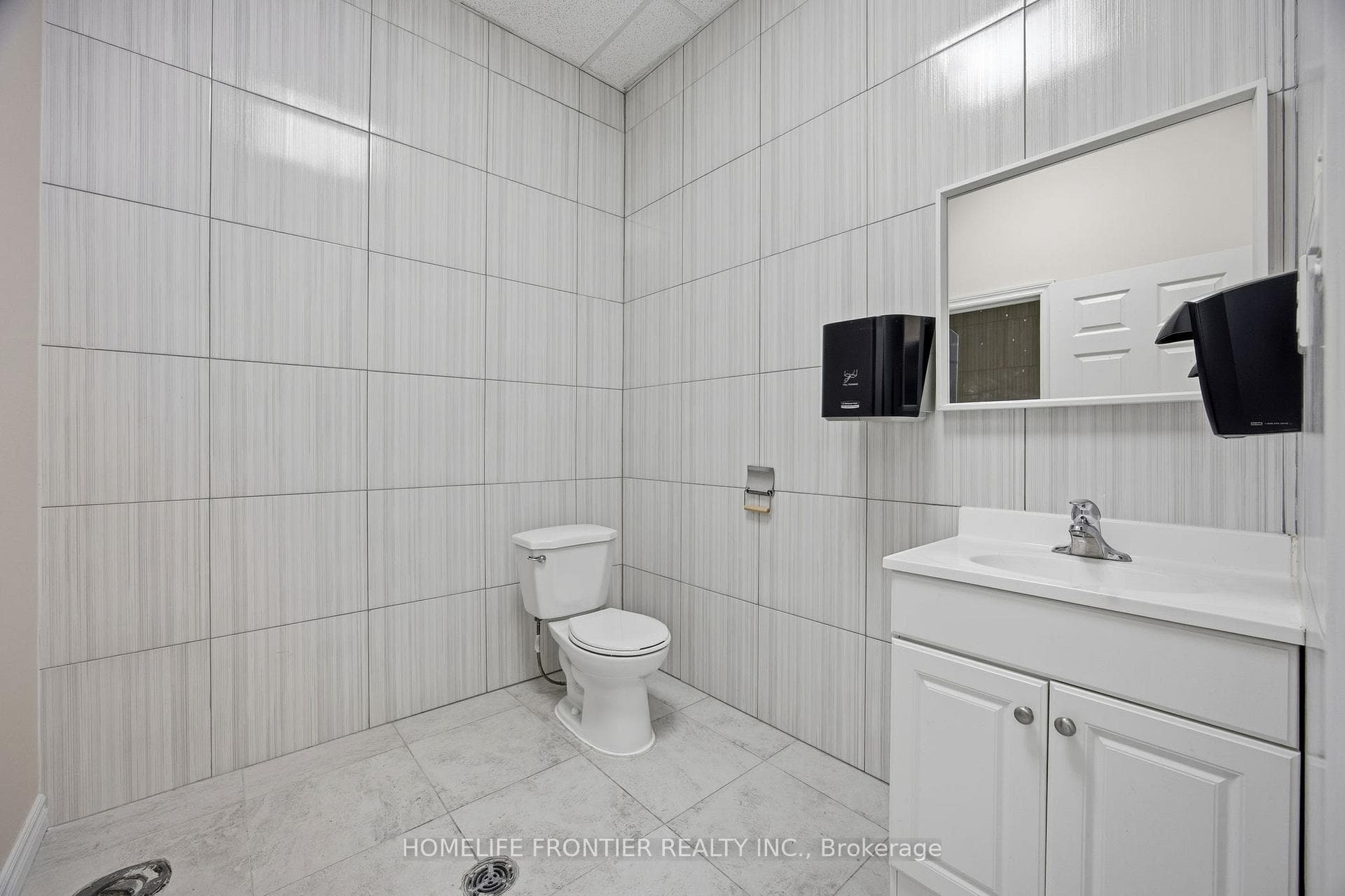 145 Royal Crest Court 14, Markham, ON L3R 9Z4, Markham — photo 1