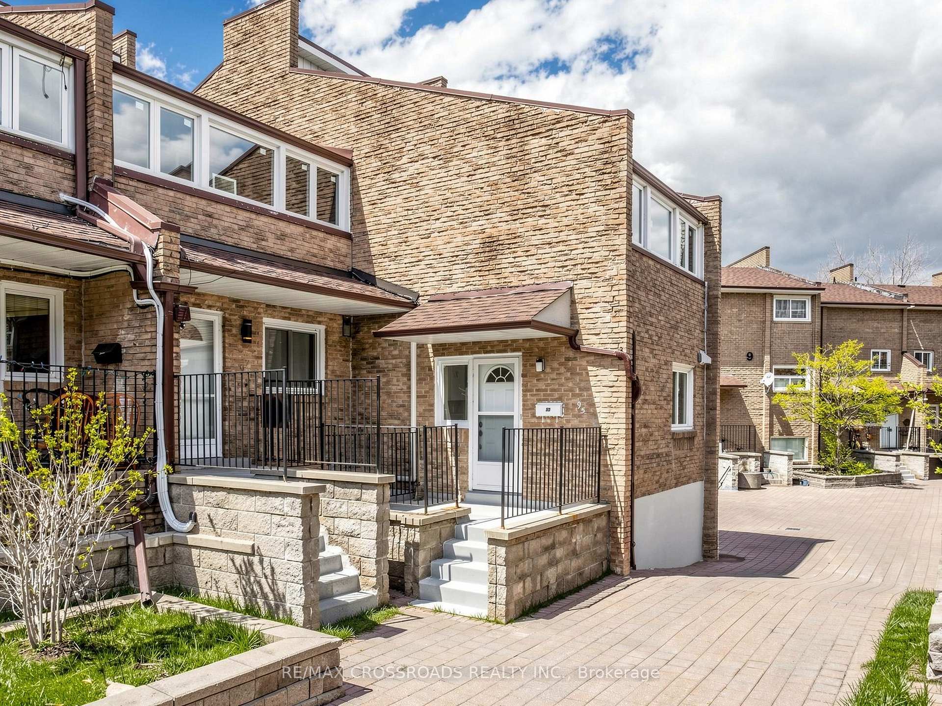 50 Scarborough Golf Club Road 95, Toronto, ON M1M 3T5, Toronto E08 — photo 1