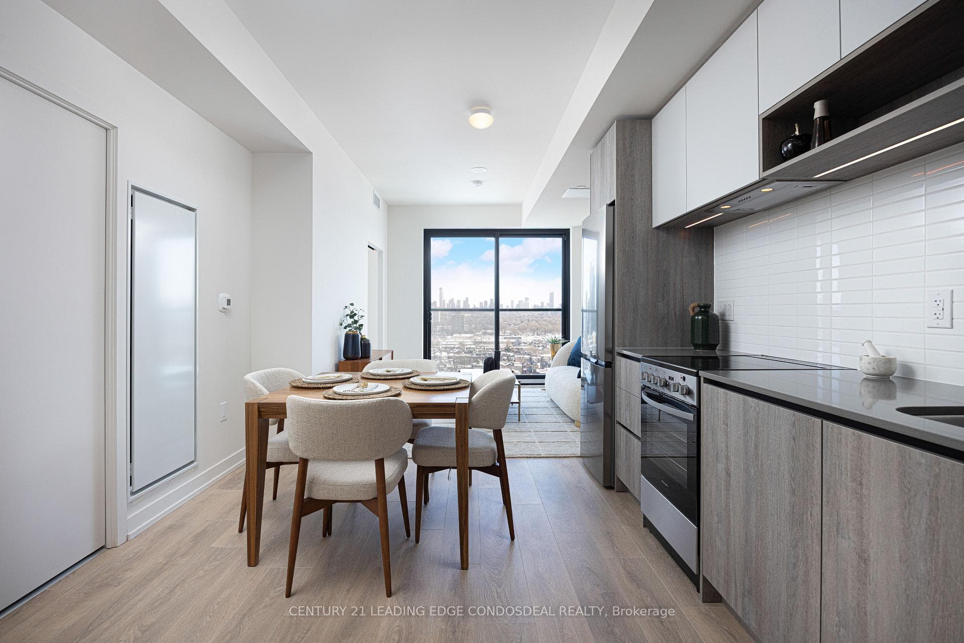 181 Sterling Road 1610, Toronto C01, ON M6R 2B2, Toronto C01 — photo 1