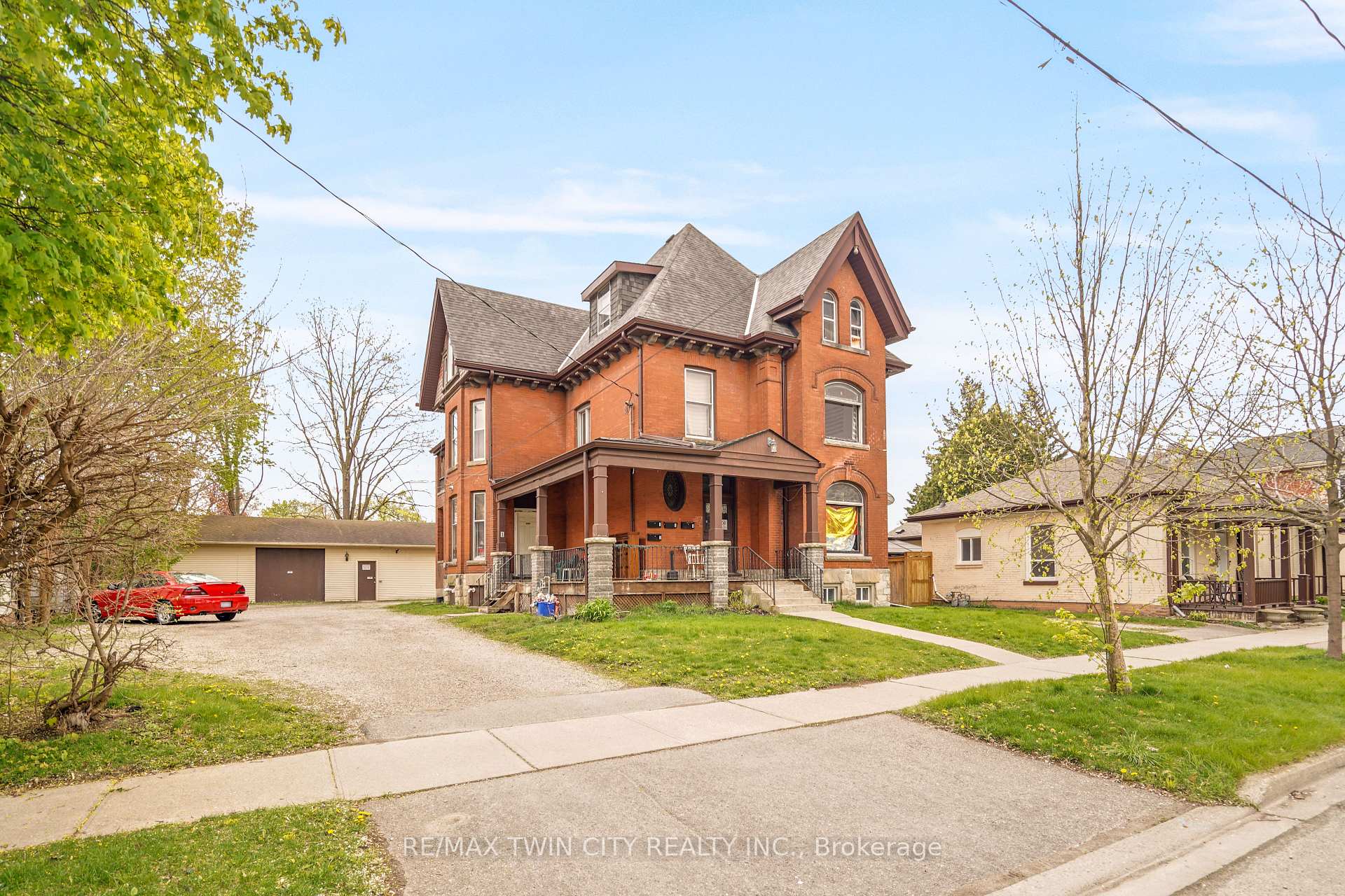 171 Nelson Street, Brantford, ON N3S 4B7, Brantford — photo 1