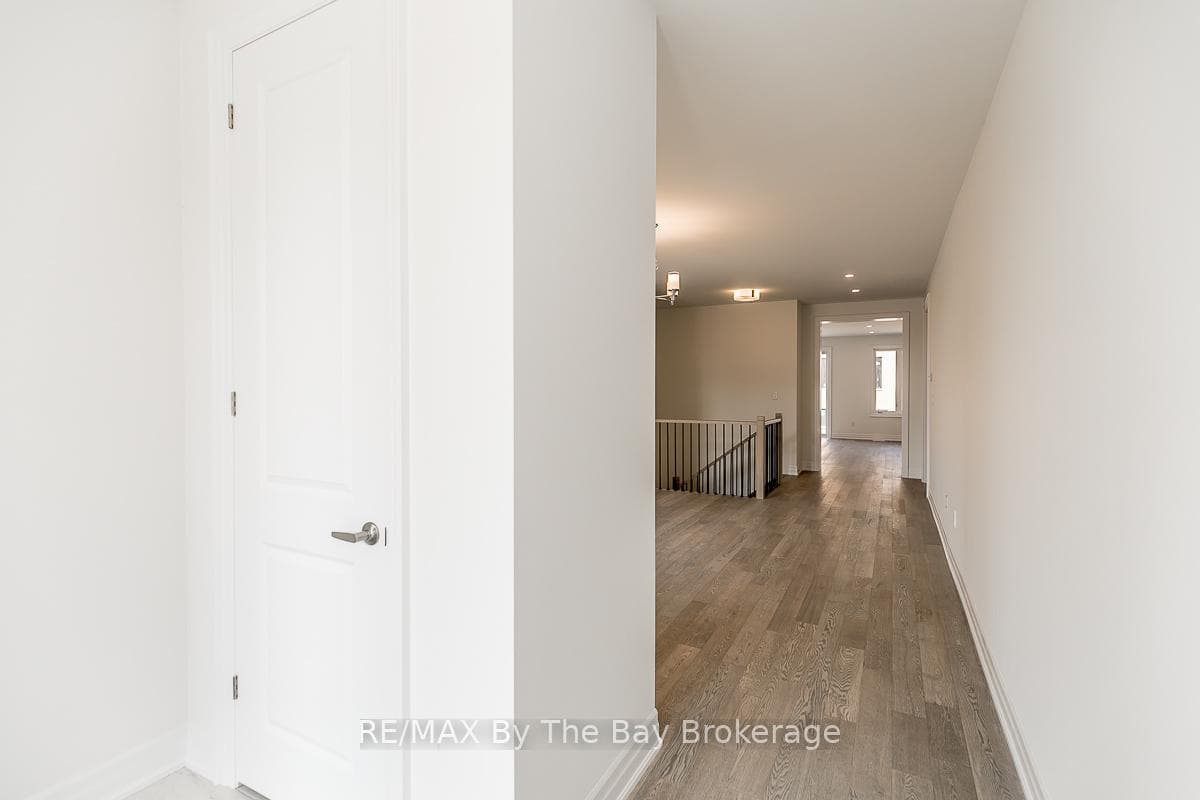 3 ROSANNE Circle, Wasaga Beach, ON L9Z 0N4, Wasaga Beach — photo 1