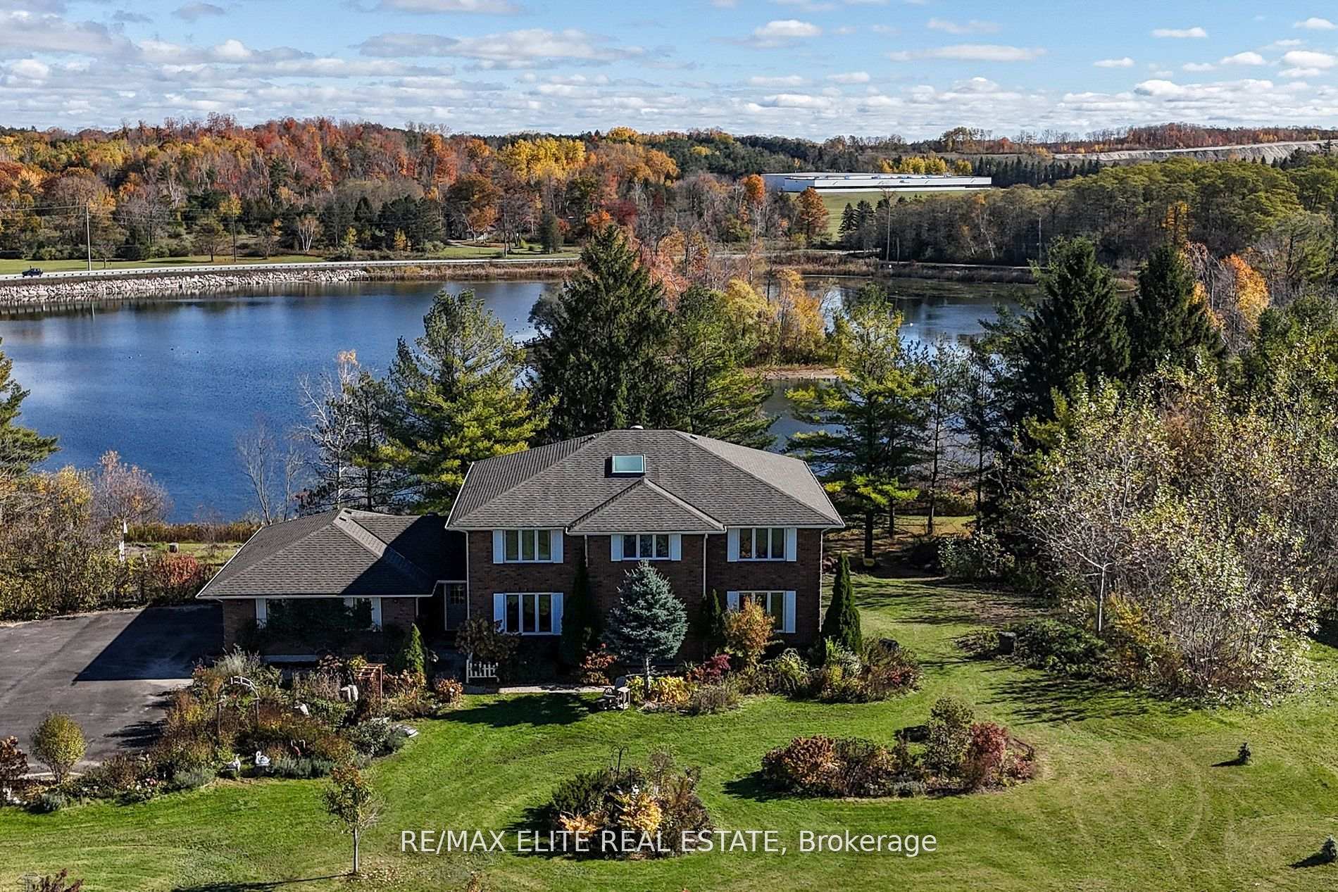 9 Island Lake Drive, Whitchurch-Stouffville, ON L4A 7X4