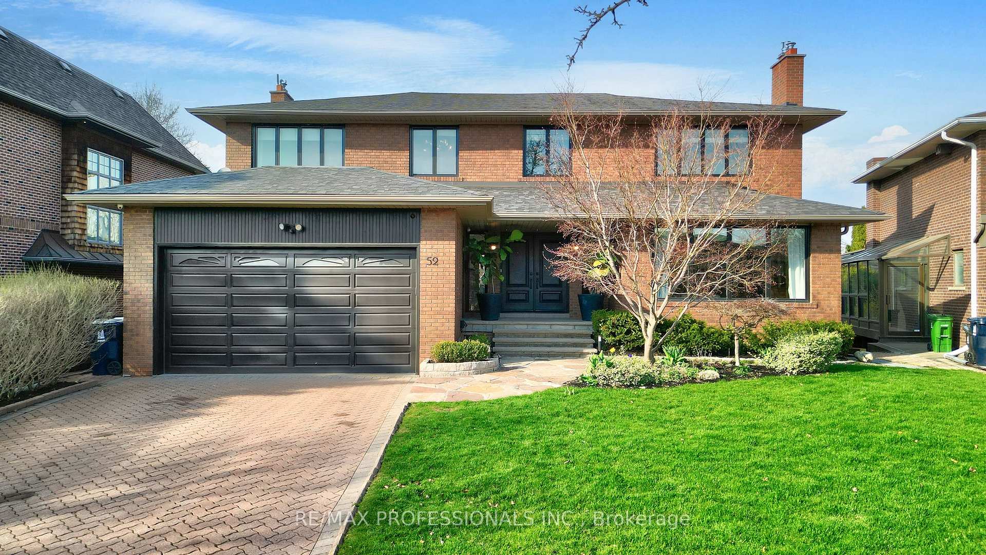52 Courtsfield Crescent, Toronto, ON M9A 4S9, Toronto W08 — photo 1