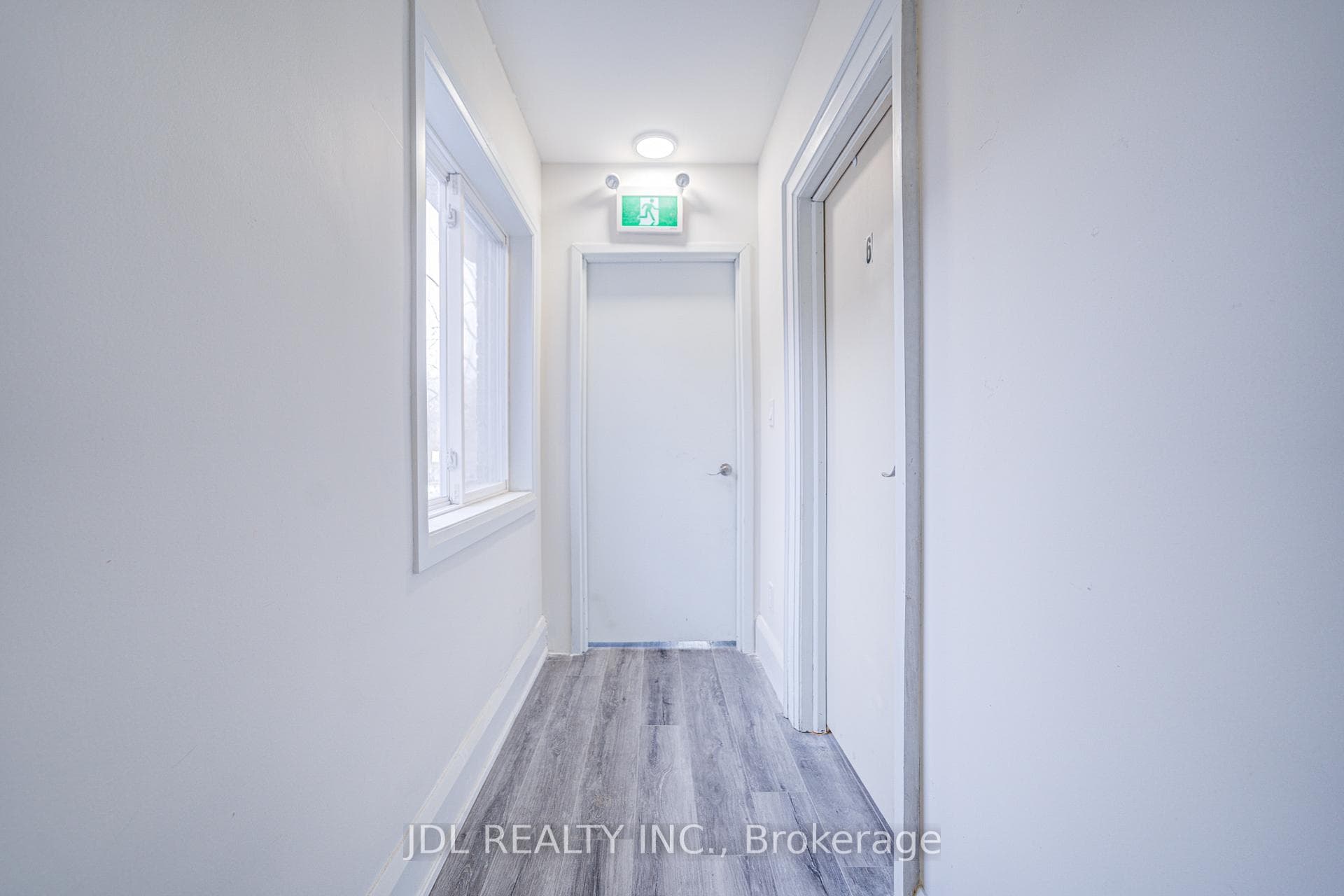 5 Sorauren Avenue 6, Toronto, ON M6R 2C6, Toronto W01 — photo 1