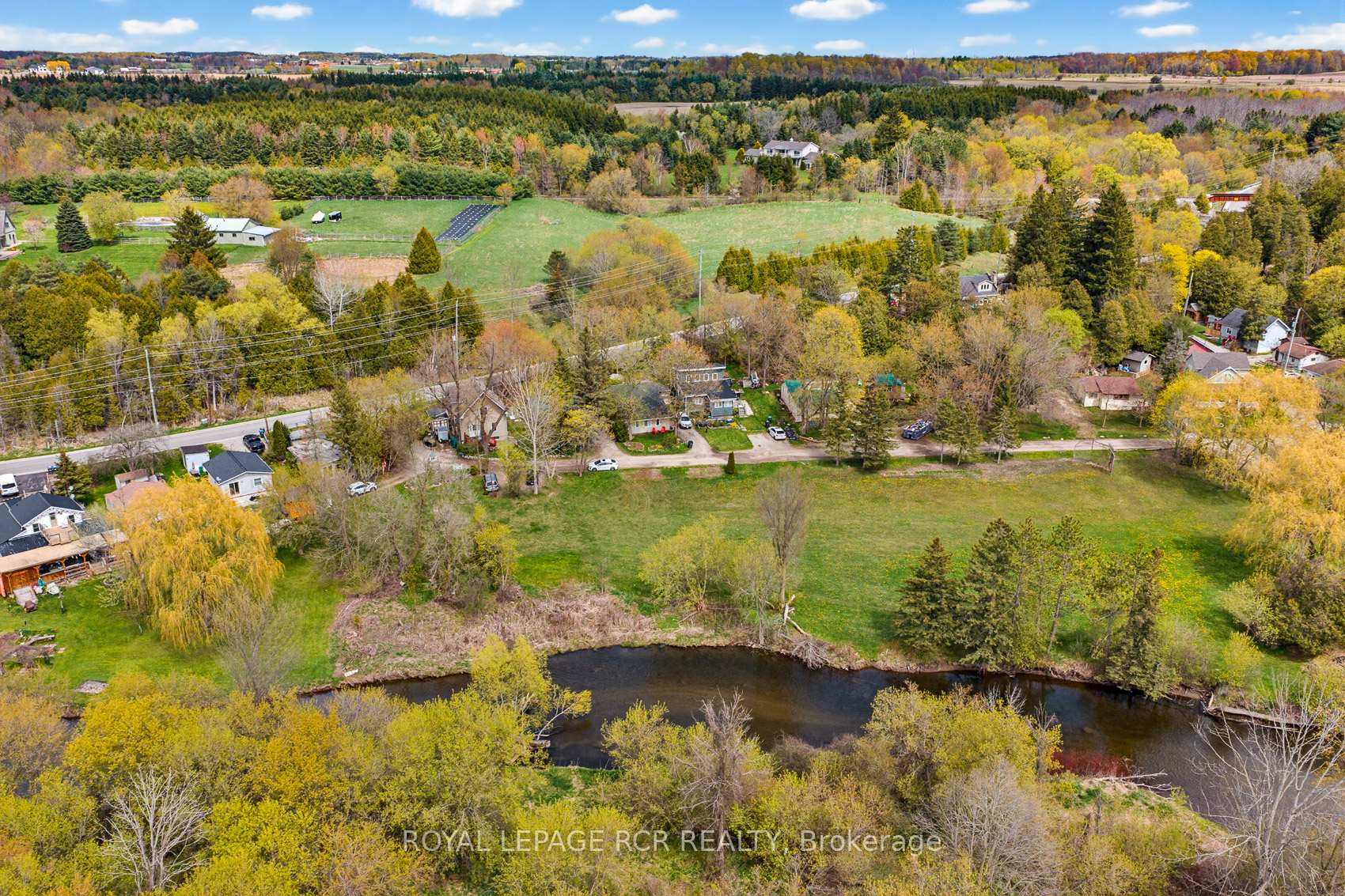 13 Old Pavilion Road, Caledon, ON L7C 3J8, Caledon — photo 1