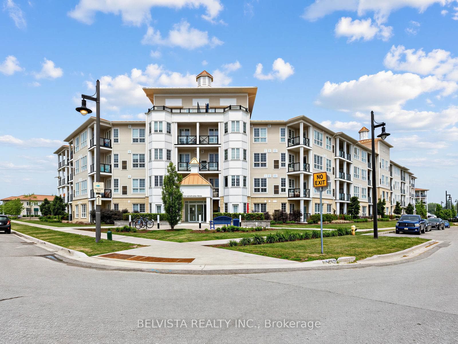 50 Lakebreeze Drive 104, Clarington, ON L1B 0V9, Clarington — photo 1