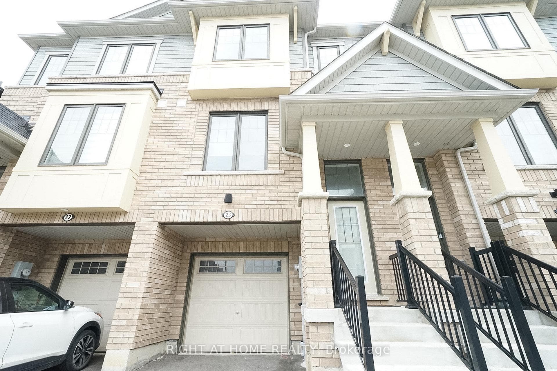 185 Bedrock Drive 23, Hamilton, ON L8J 0M5, Hamilton — photo 1