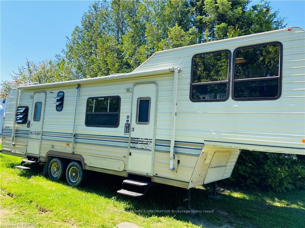 9 TAMARAC Road 17, Northern Bruce Peninsula, ON N0H 2R0, Northern Bruce Peninsula — photo 1