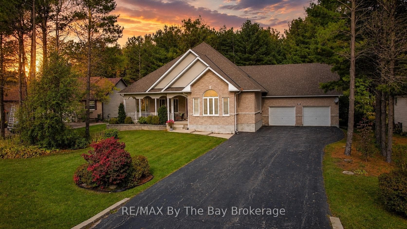 60 Martyn Drive, Wasaga Beach, ON L9Z 1N6, Wasaga Beach — photo 1