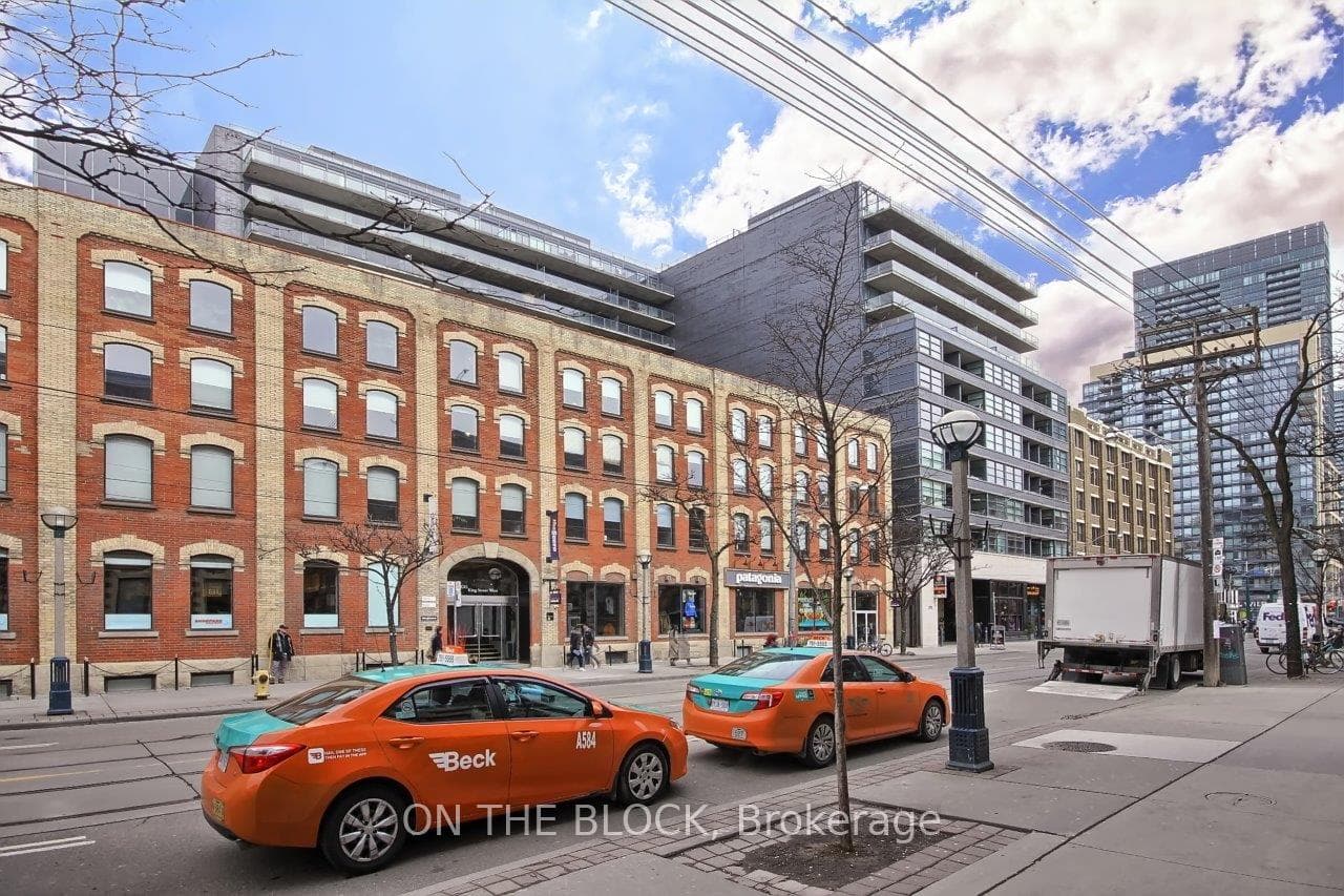 478 King Street W 616, Toronto, ON M5V 0A8, Toronto C01 — photo 1