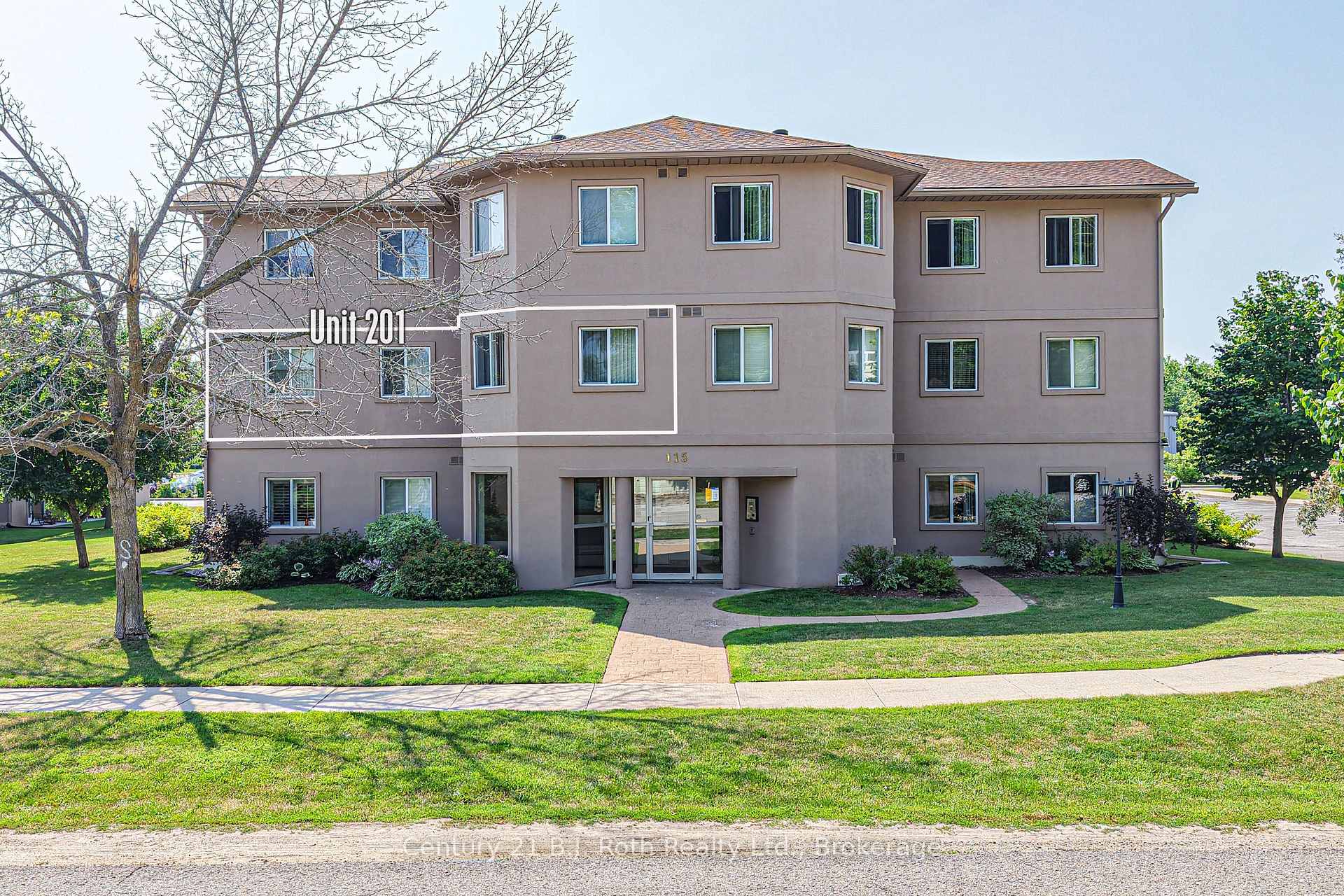 115 Bond Street, Orillia, ON L3V 1J7, Orillia — photo 1