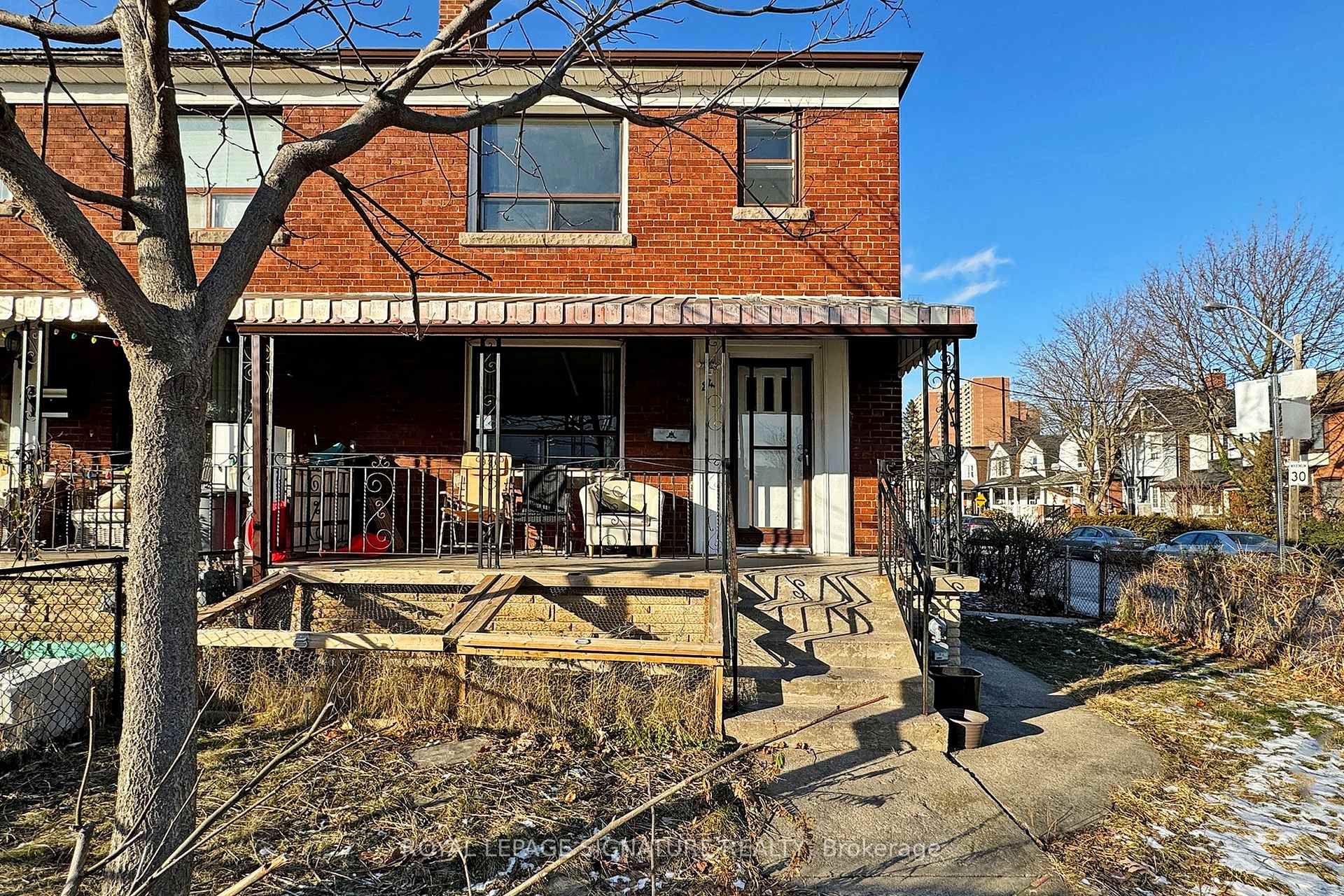 24 Weymouth Avenue Bsmt, Toronto, ON M4C 1R7, Toronto E03 — photo 1