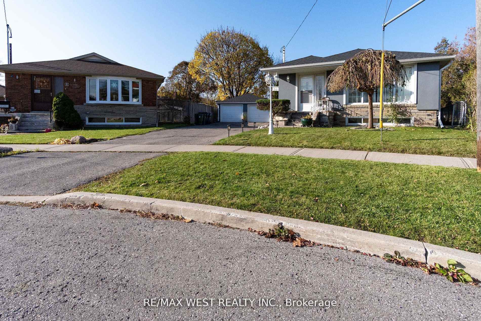 10 Pastrano Court, Toronto, ON M1M 1X1, Toronto E08 — photo 1