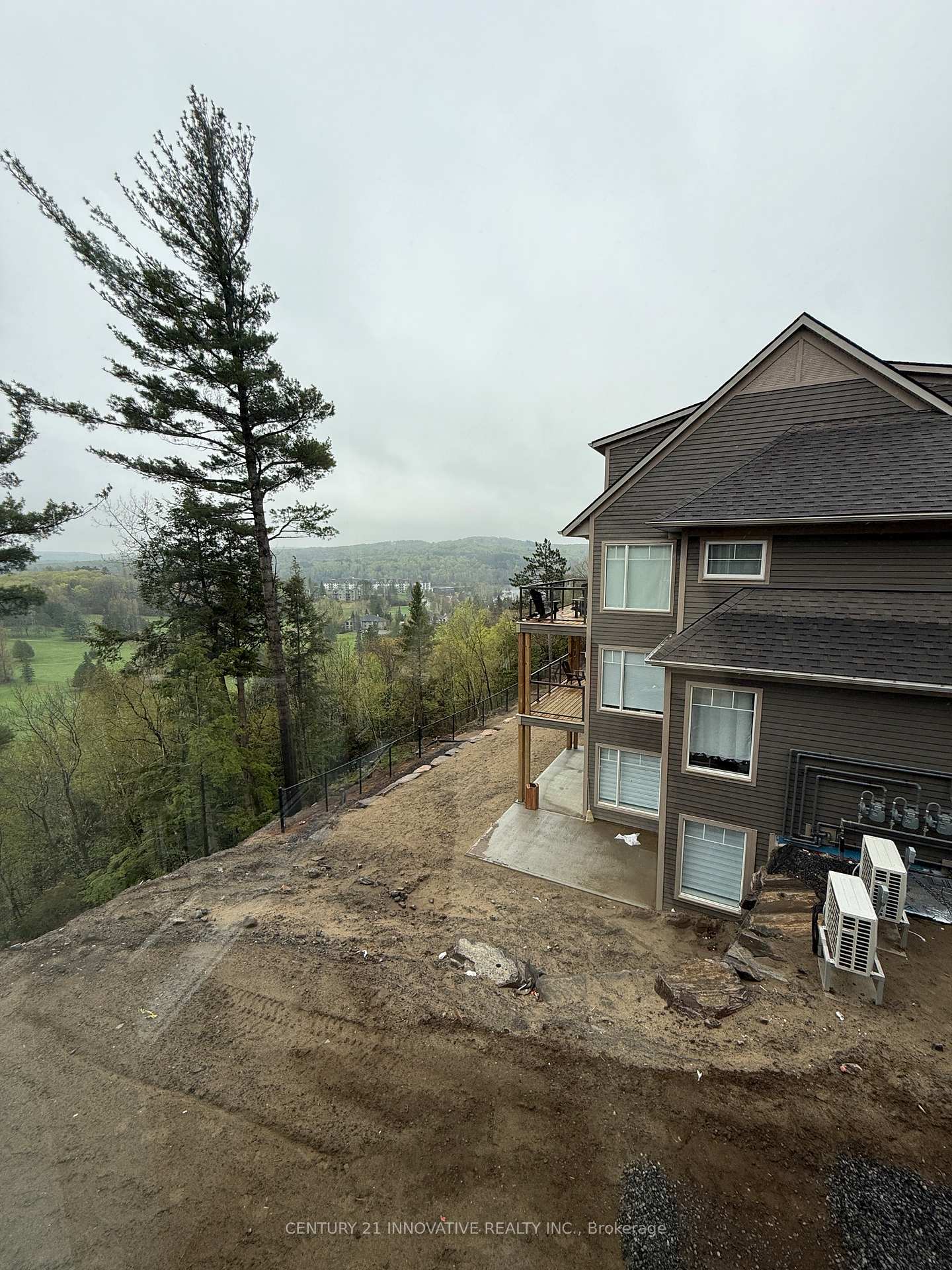 3 Tree Tops Lane 101, Huntsville, ON P1H 1A9, Huntsville — photo 1