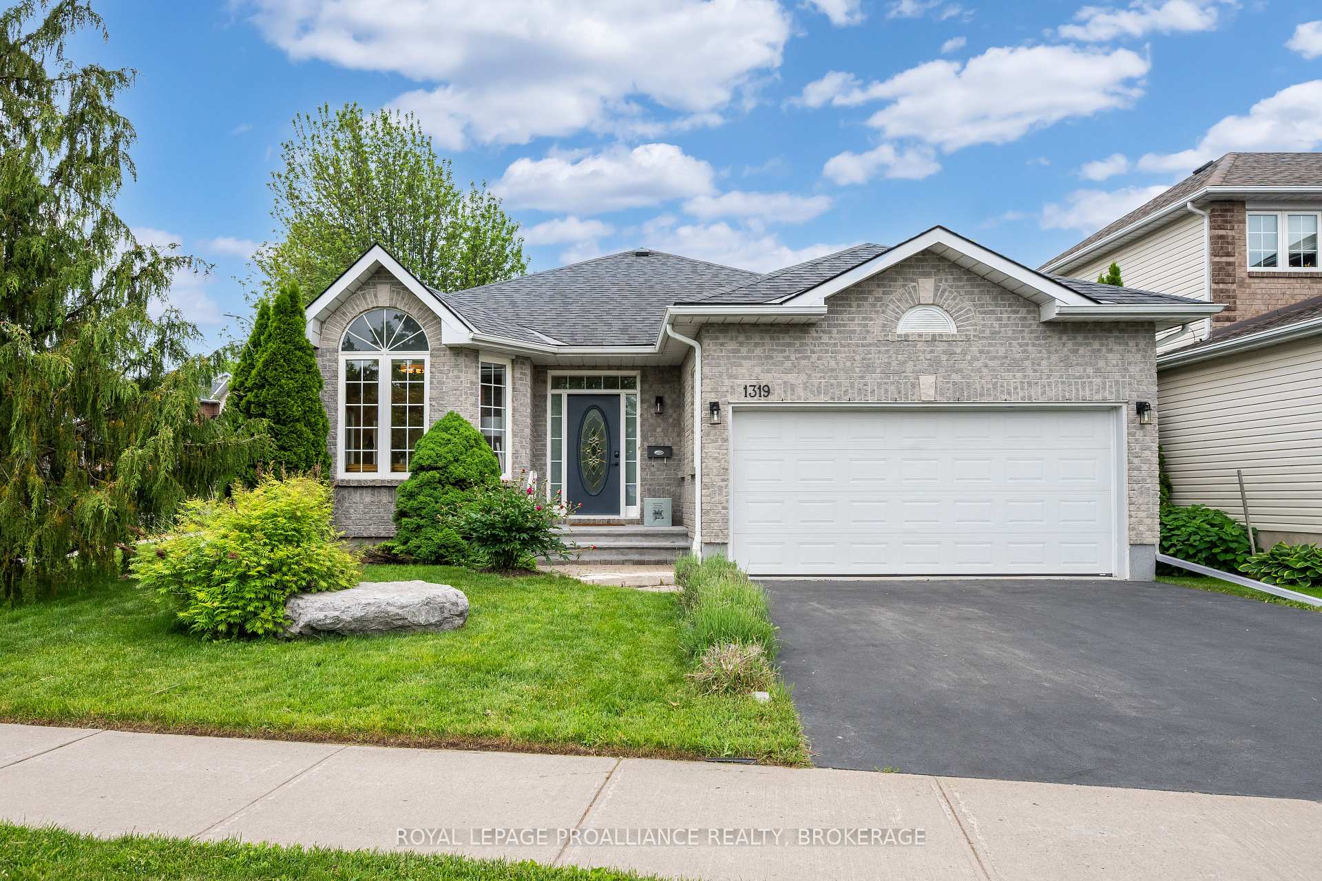 1319 Waterside Way, Kingston, ON K7K 7J8