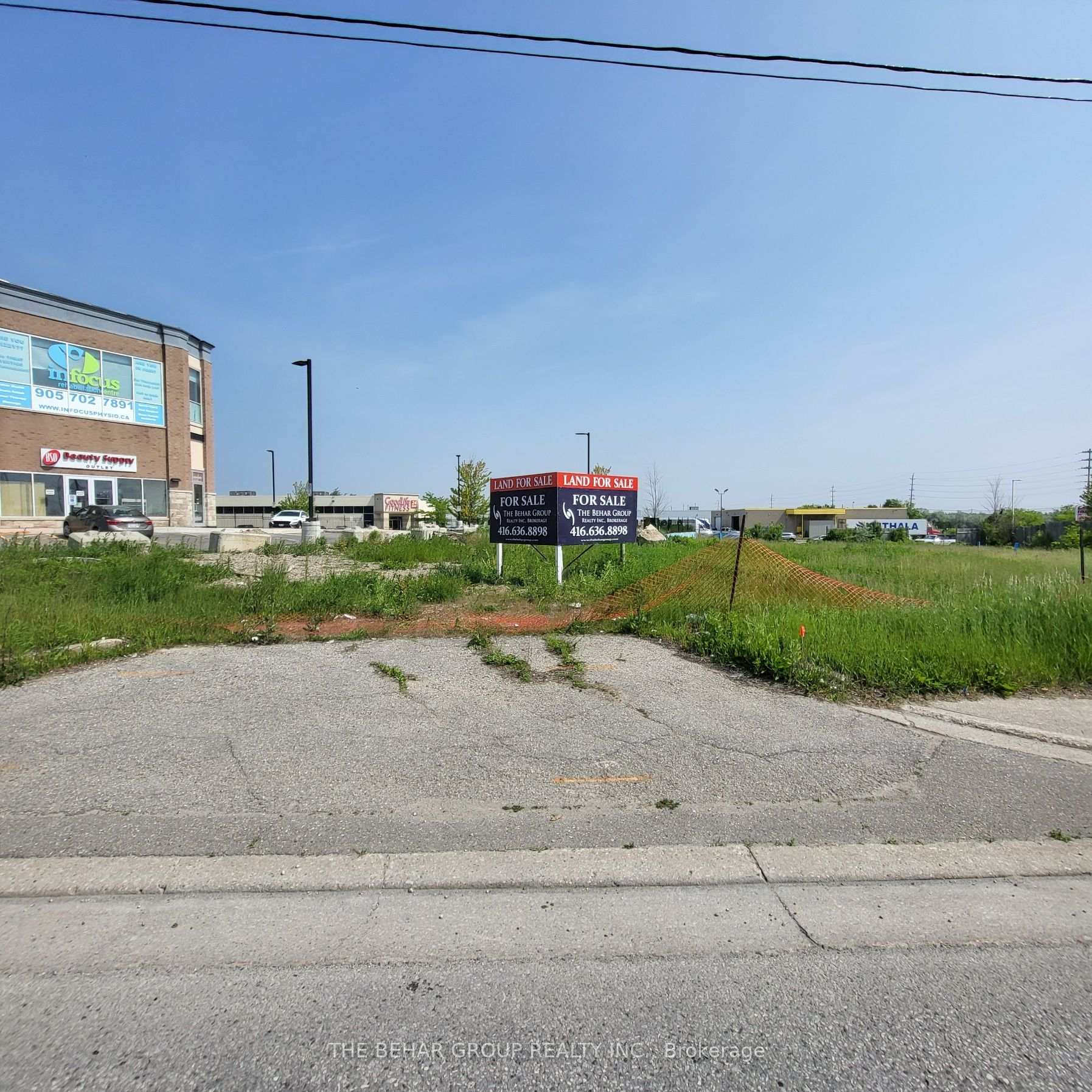 257 Guelph Street, Halton Hills, ON L7G 4A8, Halton Hills — photo 1