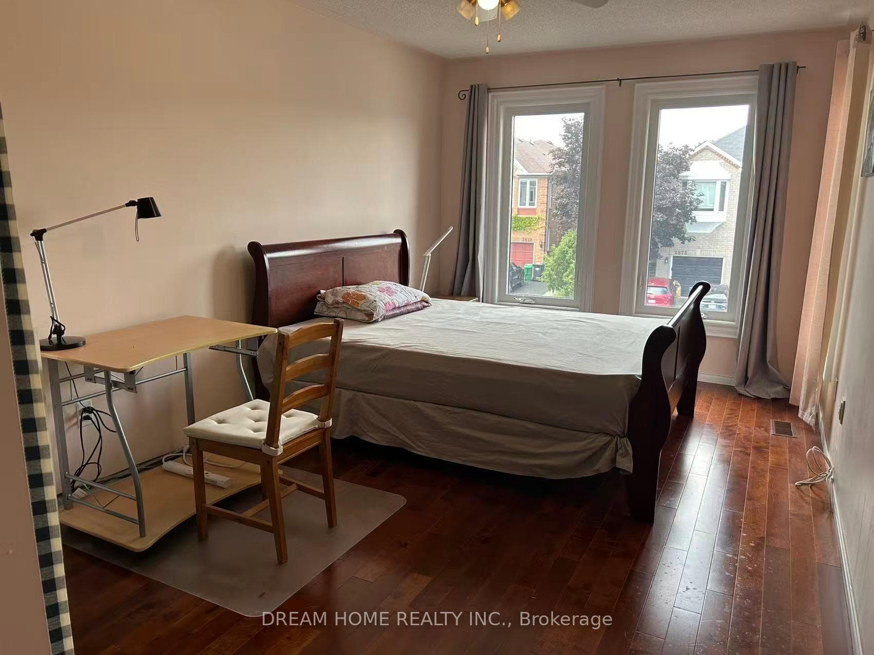 2876 Westbury Court Bedroom 2, Mississauga, ON L5M 6B3, Mississauga — photo 1
