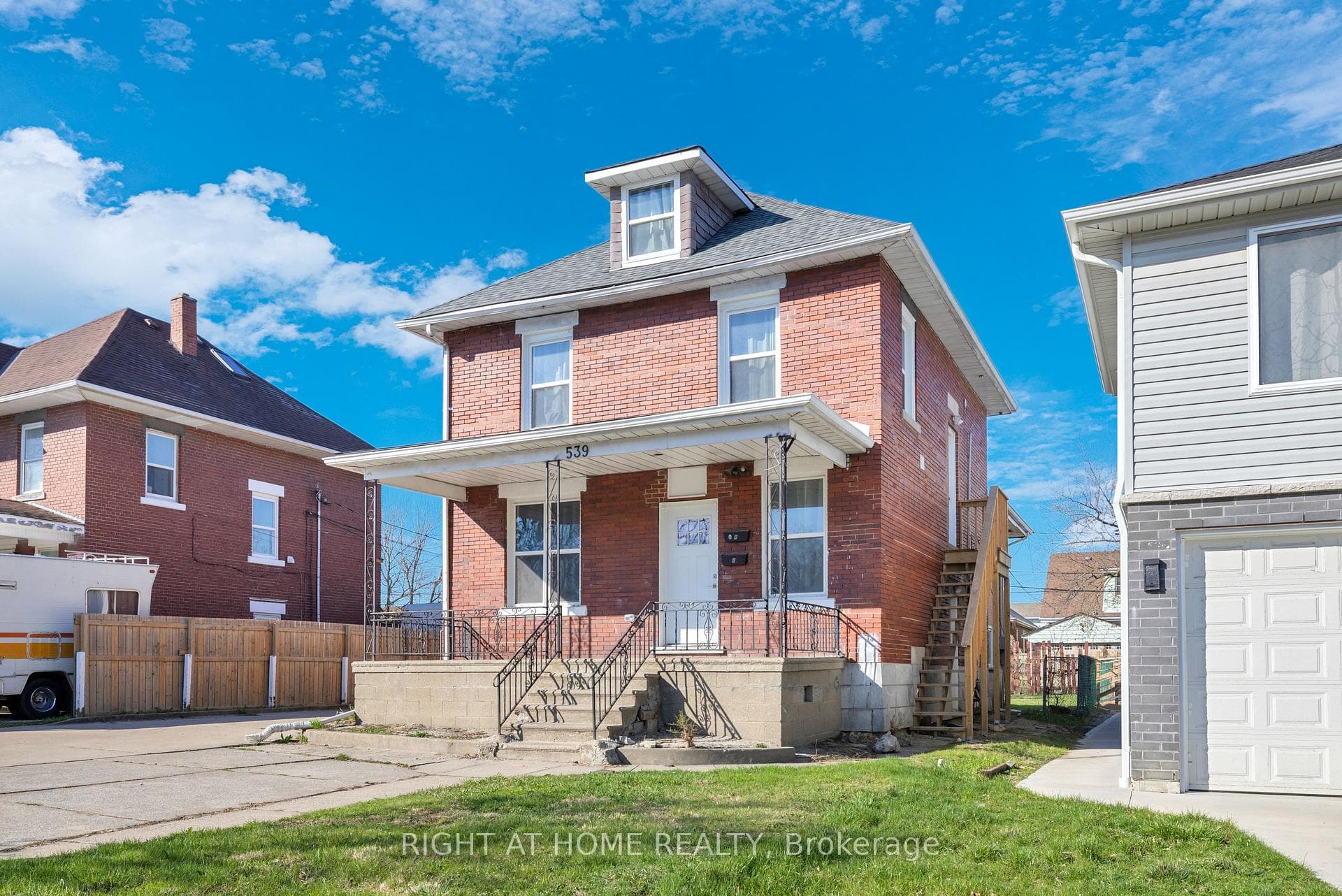 539 Campbell Avenue, Windsor, ON N9B 2H5, Windsor — photo 1