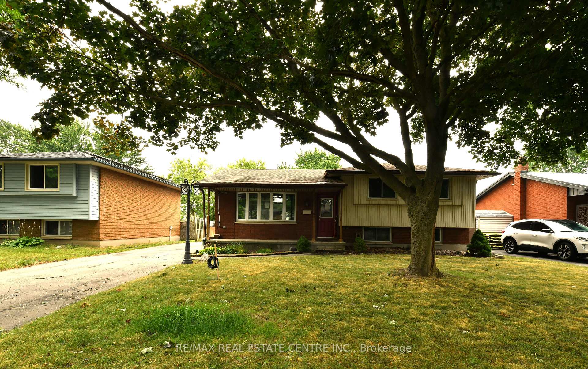 37 Ebury Crescent, London South, ON N6C 3E1, London South — фото 1